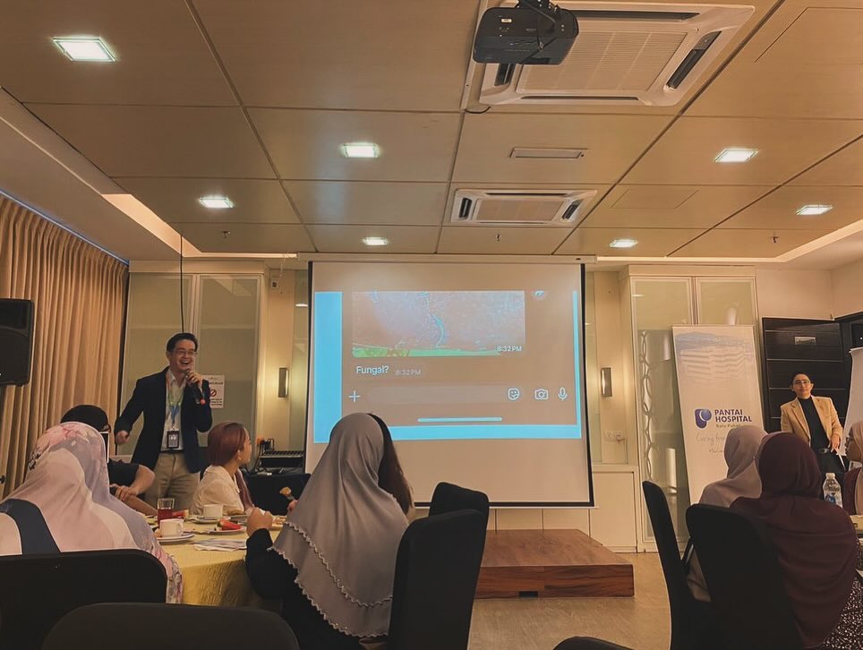 CME session with a packed room of doctors from Batu Pahat, focusing on an approach to common skin disorders. It wasn’t an easy topic to cover within an hour but I hope this provides valuable insights and practical strategies that will enhance their patient care and clinical practice!