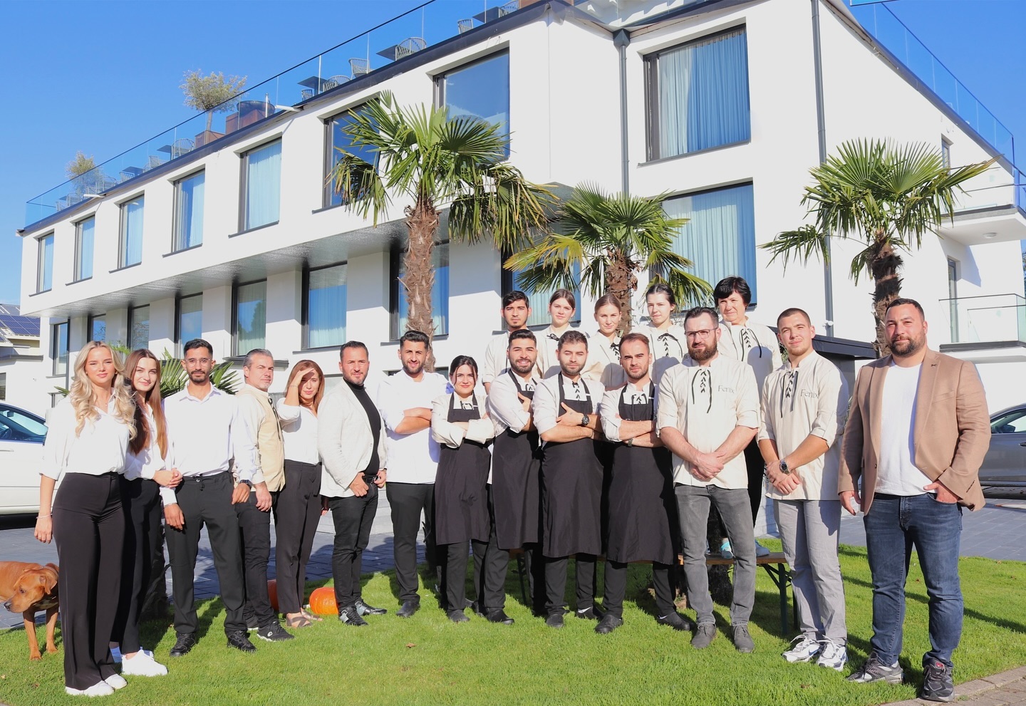 Meet the team behind the Fenix experience – here to make every visit exceptional! 🌞🌴