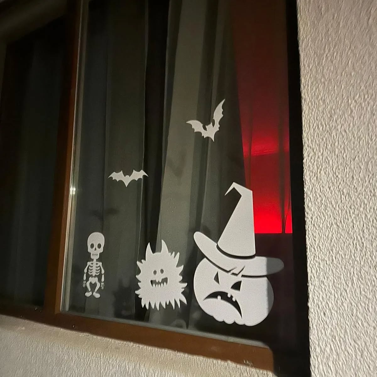 Helovīna uzlīmes Taviem svētkiem! 🎃👻
Ja vēl neesi paspējis iegādāties dekorācijas, spocīgas uzlīmes uz logiem būs ideāli piemērotas Helovīna atmosfēras radīšanai 😱🔥
Uzlīmju komplekts "Halloween" ar 20 dažādām uzlīmēm baidīs Helovīna viesus arī vairākus gadus pēc to uzlīmēšanas 👻 Bet, ja nu apnīk - to noņemšana ir viegla 🤩
Apskati produktu mājas lapā un izvēlies sev piemērotāko krāsu. Helovīnā -20% atlaide! 🎃
https://stickerspot.eu/product/logu-uzlimes-halloween-2/
#uzlimes #uzlimjudruka #uzlimjurazosana #stickerspot #helovīni #helovinuzlimes #halloween