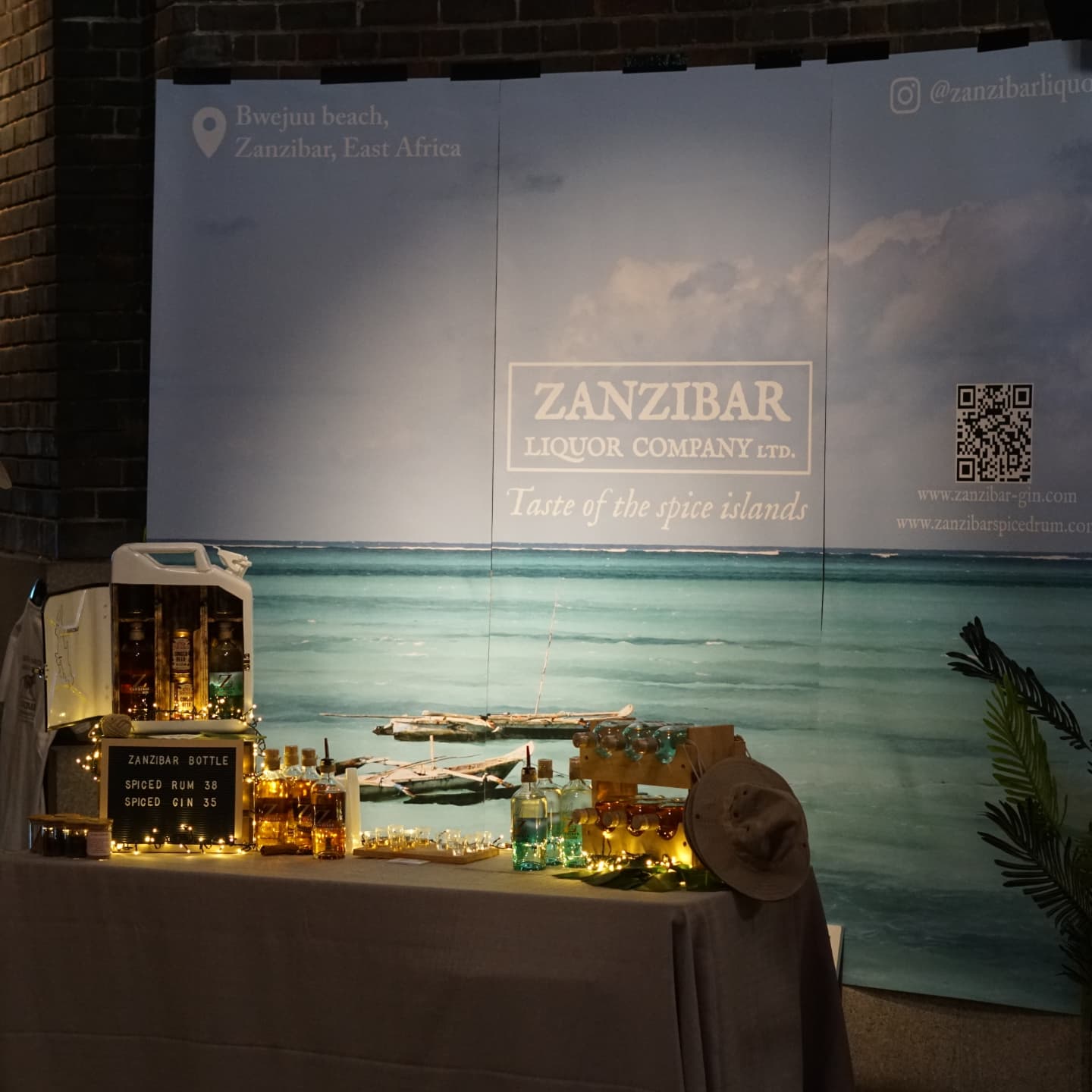 What a great evening in Liverpool at the @ginfestival over the weekend! Really cool location, real buzz around the stand, and we met so many great people trying our Rum & Gin 🍹🥃
We like to try and bring a little taste of Zanzibar wherever we go, from the spices we use in our Gin & Rum to the actual stand itself - we've got a photo of an amazing sea view in Bwejuu on the East coast as our current backdrop. 🏝️
People often ask us if the sea really is that blue in Zanzibar, and if you've been, you know it's true! When the weather in Europe is getting a bit darker and colder, its nice to picture yourself somewhere else sometimes! 🙌🏽☀️
You might notice our new all natural bottle corks, which now have a map of Zanzibar etched into the wood! These are on batch 2 of the gin, and will be on the next batch of the rum.
We have also almost sold out of our popular Safari hats! (There are still 2 left, so get in quickly!) - we will hopefully have some more by the end of November 🤞🏽
Want to stock us in your bar in the UK or Zanzibar? Slide into our DMs 👋🏽
@ginandrumfestival
#tasteofthespiceislands #rum #gin #spices #zanzibar #cocktails #tasting #zanzibarrum #zanzibargin #spicedrum #spicedgin #cocktaiks #ginfestival #rumfestival