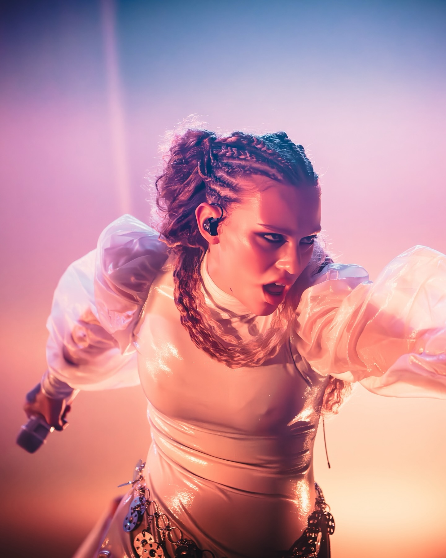 Elyanna in Chicago at the Riviera Theatre for the Woledto Tour 🕊️
@elyanna @universalarabicmusic @therivierachicago
Hair by @sexyscalps
Makeup by @denisemuartistry