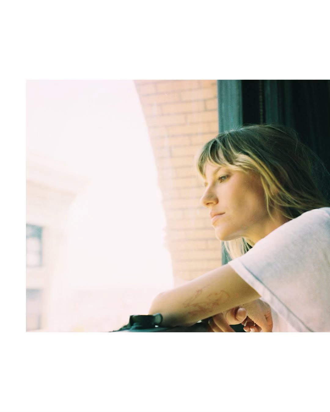 Found some BTS film shots of the amazing @amyhixson for @ipsy back in 2019.