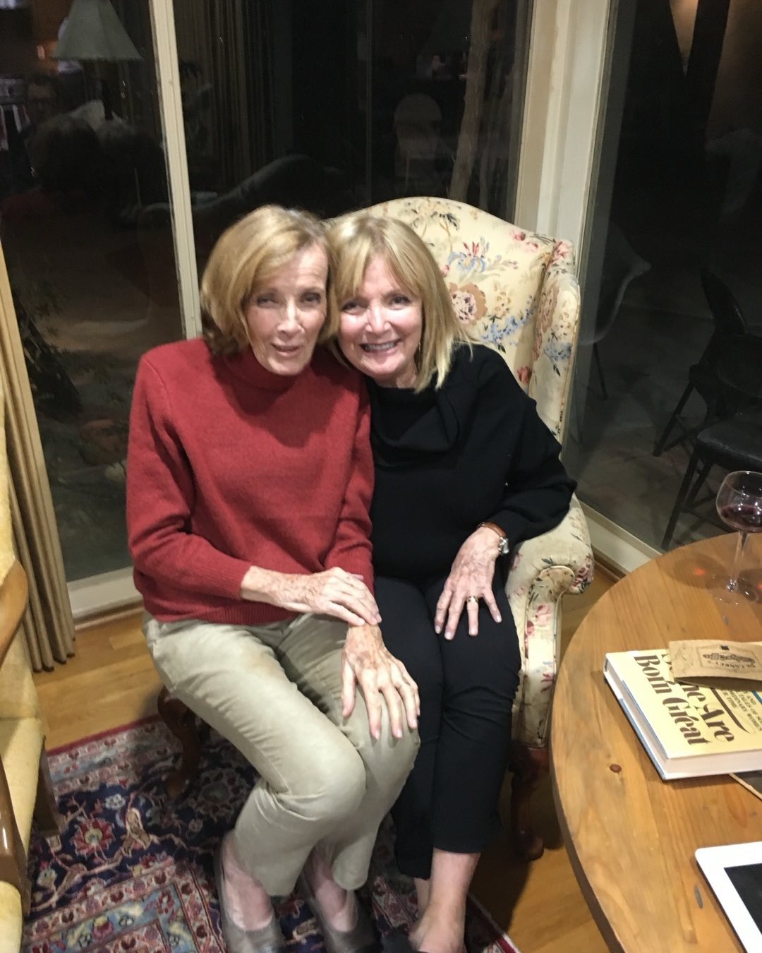 Día de los muertos - I’m posting this picture so my mom can cross over today. It’s been 1 years and 9 hours since she passed. She was such a nice loving person. I am eternally grateful that I got her as my mom.