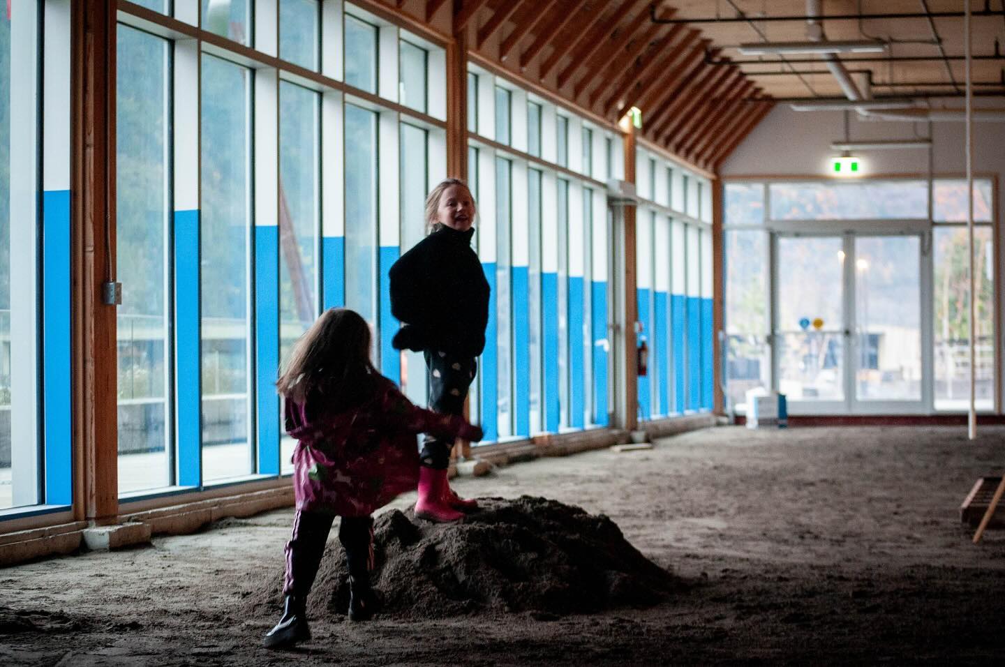 SANDLOT UPDATE // I don’t think we have been asked a question more than “when is House of Lager opening??”
We get it, you are excited. And so are we.
While it may look like a bit of a sandbox at the moment... we are excited to announce that the base build construction is complete and we are now in our space working on everything brewery and restaurant related 🙌 🔨
We are working with the amazing crew at @newvisionprojects as our construction contractor, with the creative team at Waissbluth Architecture and of course alongside our friends at Matthews West / @oceanfrontsquamish
Moving forward you can expect construction updates weekly. This week the crew will be ensuring we are all dialled for electrical + plumbing under that sand pile before we pour concrete in the brewery and restaurant. Video and picures to come...
Finally to answer your still unanswered question... with our construction schedule now underway, we are saying mid to late Spring 2025 opening 🍻