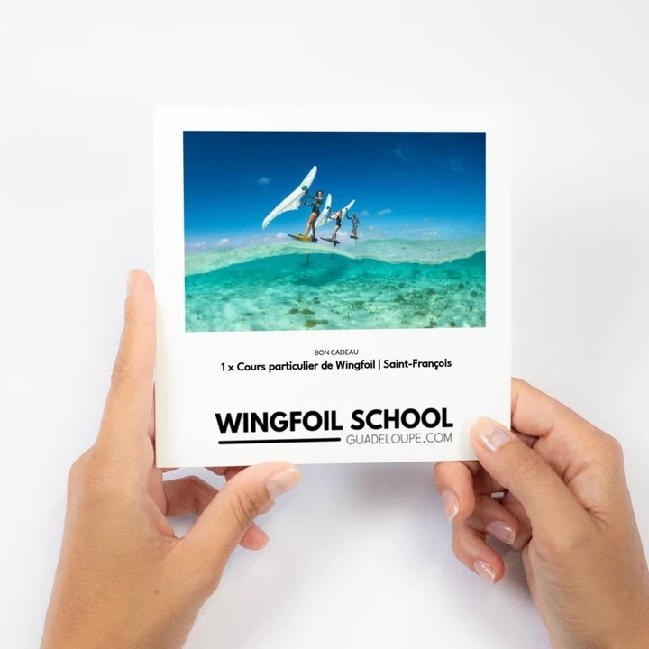 𝗡𝗼𝘂𝘃𝗲𝗮𝘂 🎁 !
Envie de surprendre vos proches pour les fêtes ? 🎄✨ Pour un anniversaire ou tout simplement pour faire plaisir ?
Offrez un cadeau unique et mémorable avec nos 𝗕𝗼𝗻 𝗰𝗮𝗱𝗲𝗮𝘂 𝗶𝗺𝗽𝗿𝗶𝗺𝗮𝗯𝗹𝗲 pour un ou plusieurs cours de wingfoil ! 🎁
Que ce soit pour initier un proche au wingfoil en guadeloupe avec une séance découverte ou pour offrir un pack complet de cours, vous êtes sûr de faire plaisir avec une expérience inoubliable.
𝗖𝗼𝗺𝗺𝗲𝗻𝘁 𝗰̧𝗮 𝗺𝗮𝗿𝗰𝗵𝗲 ?
1️⃣ Choisissez l’offre qui fera plaisir
2️⃣ Recevez votre bon cadeau imprimable directement par email
3️⃣ Glissez-le sous le sapin et laissez la magie opérer ! 🎅🎁
Nos bons cadeaux de wingfoil en Guadeloupe sont personnalisables (Vous pouvez ajouter un mot pour votre proche) et valables 1 ans, pour s’adapter aux disponibilités de chacun.
Offrez l'opportunité de découvrir ce nouveau sport, encadrée par un professionnels, en plein cœur des eaux magnifiques de Guadeloupe.
N'attendez plus, faites plaisir avec un cadeau qui fait sensation sous le sapin !
Pour offrir un bon cadeau, c'est par ici :
https://www.wingfoilschoolguadeloupe.com/bon-cadeau
#wingfoil #guadeloupe #noel #boncadeau #gwada #wingfoiling #kitesurf #kitesurfing #guadeloupeislands #gwada #gift #giftbox