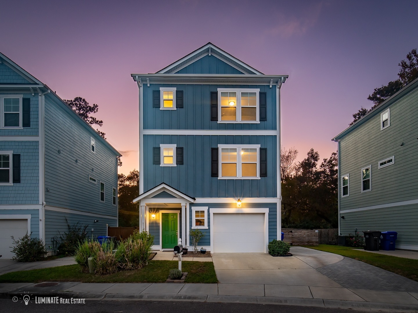 Just listed: 5121 Hyde Park Village Lane in Park Circle!
Looking for a home that combines modern style with functional design? This elevated Craftsman-style gem, built in 2019, could be the one. Located in the sought-after Villages of Hyde Park, this home offers Shaw luxury laminate hardwood floors, an open-concept living area, and a spacious kitchen with granite countertops, subway tile backsplash, and stainless steel appliances.
📍 Highlights:
✅ Ground Floor: One-car garage, entry hallway, and a large unfinished bonus room ready for customization—perfect for a home office, studio, or extra bedroom.
✅ Second Floor: Open-concept layout with a cozy living room, dining space, stylish kitchen, plus a bedroom and full bath.
✅ Third Floor: Primary suite with tray ceiling, dual vanities, and a walk-in closet that connects to the laundry room. Also features an additional bedroom with private bath.
Outdoor perks include a spacious back deck with mounted sail shades, a fenced backyard, and an extended parking pad. Positioned right across from a lush green space, it’s a fantastic spot for pets and outdoor fun.
Situated in vibrant North Charleston’s Park Circle, you’ll have easy access to downtown, parks, local shops, and diverse dining options. Experience the blend of historic charm and modern convenience in one of Charleston’s most walkable communities.
Ready to take a look? Drop a message to schedule a showing! Or check our link-in-bio. 📩