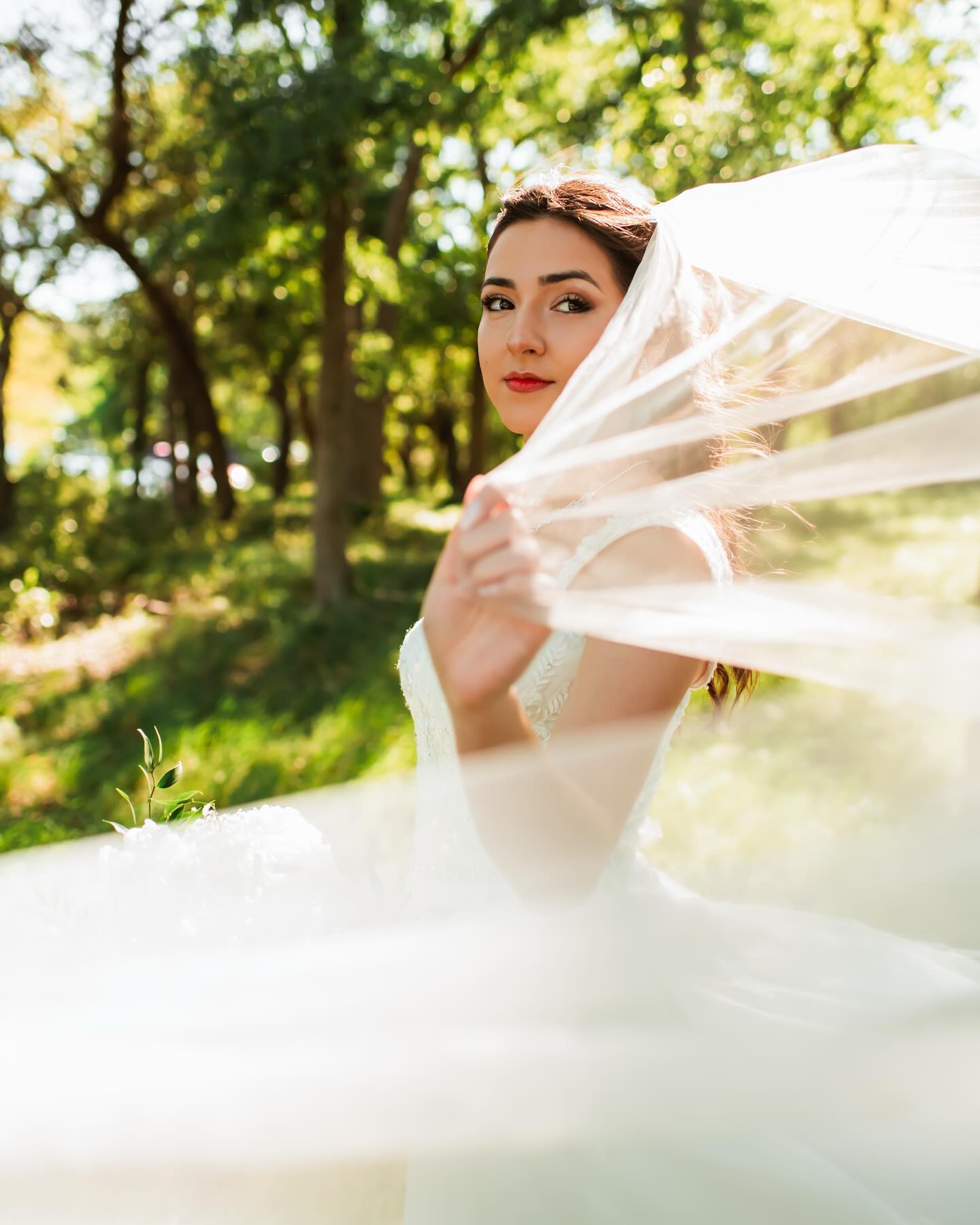I’m sorry, I can’t come to the phone right now. Why? Oh, ‘cause I’m dead!! 🫠 all because of this gorgeous bride!!!
Like seriously @jasmineisabbella you did not have to serve like this ma’am!!! But so happy you did! 🤩
Can we just appreciate how gorgeous these bridal portraits are!!
.
.
.
#bridalphotoshoot #bridalportrait #bridalportraits #sanantoniobride #sanantoniophotographer #boernephotographer #boerneweddings #satxweddings