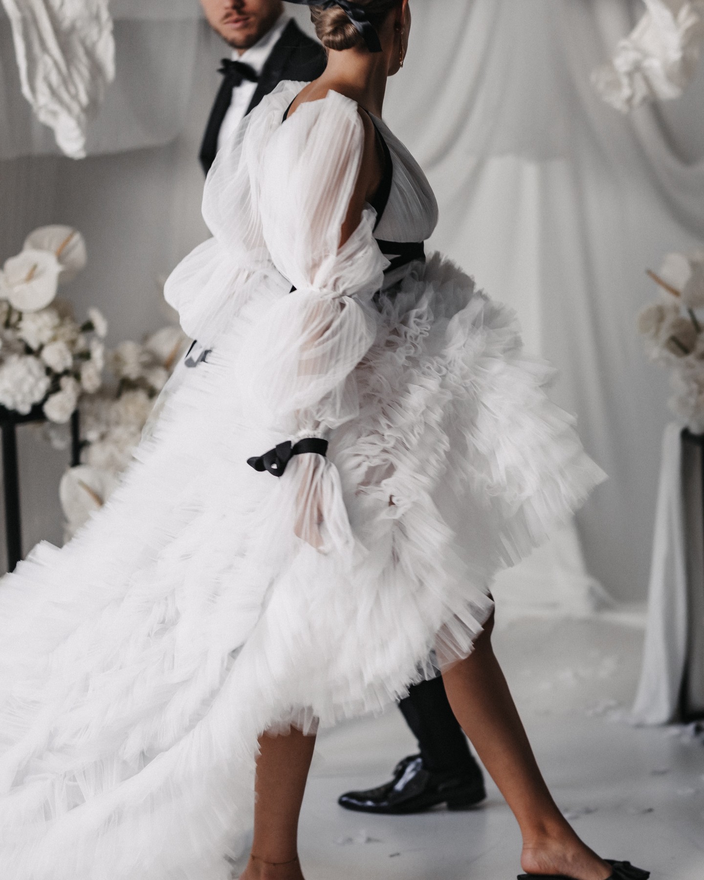 Content Creation Event: @vickybaumann.de
Wedding Planner: @levin.wedding
Furniture: @vonrock.de
Cake: @lepompom_cupcakes
Stationary: @kristinahoefler
H&M: @brautstyling_dianadymala
Dresses: @annettebasilius.d_s
:@hanniandmichi
Day assistant: mikado_hochzeitsplanung
Catering: @caterring.de
Flowers & Decoration: @yano_design_studio
Location: @loftstudio14c. t's Party Time :-) #weddingphotography #wedding #bride #loveyourself #love #photographer #youandyourweddingmagazine #vogue #magazine #weddingmagazine #weddingphotography #weddingmodelshoot #couple #couplegoals #workshopmarriages #yourweddinggoals #yourwedding2025 #yourlove #dress #weddingdress