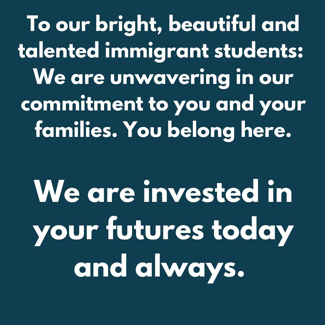 Tienes nuestro compromiso de seguir a la pie apoyándoles al alcanzar sus metas hoy y siempre. Aquí siempre tienes personas quien te estima, te apoya, y te valora. Tienes nuestro compromiso de seguir trabajando para los derechos, oportunidades y protección de los estudiantes inmigrantes y sus familias.