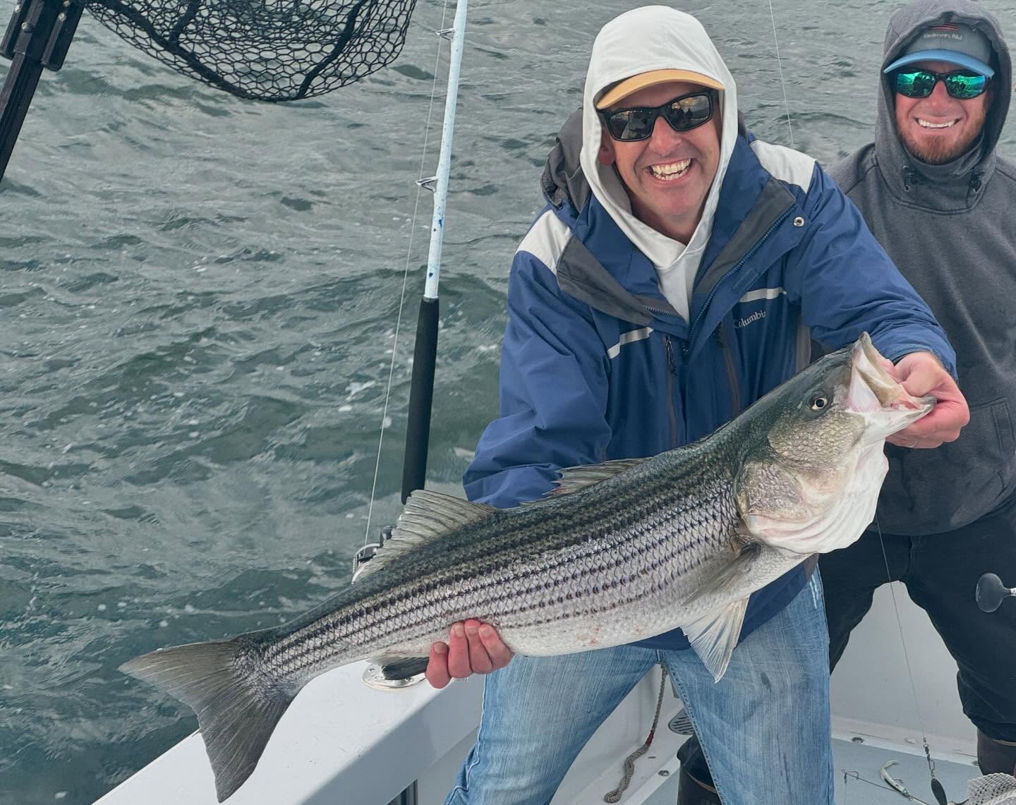 Tom n his boys with Morgan Stanley had an epic day catching 43 on jigs n trolling on Monday . Can’t ask for a better day than that folks . Call now to get on this fall fishery!! 561 578 2710. #sidejobcharters #stripers #striperfishing #manasquaninlet #littlemule #njfishing #bogansrods #reelseat #pennfishing