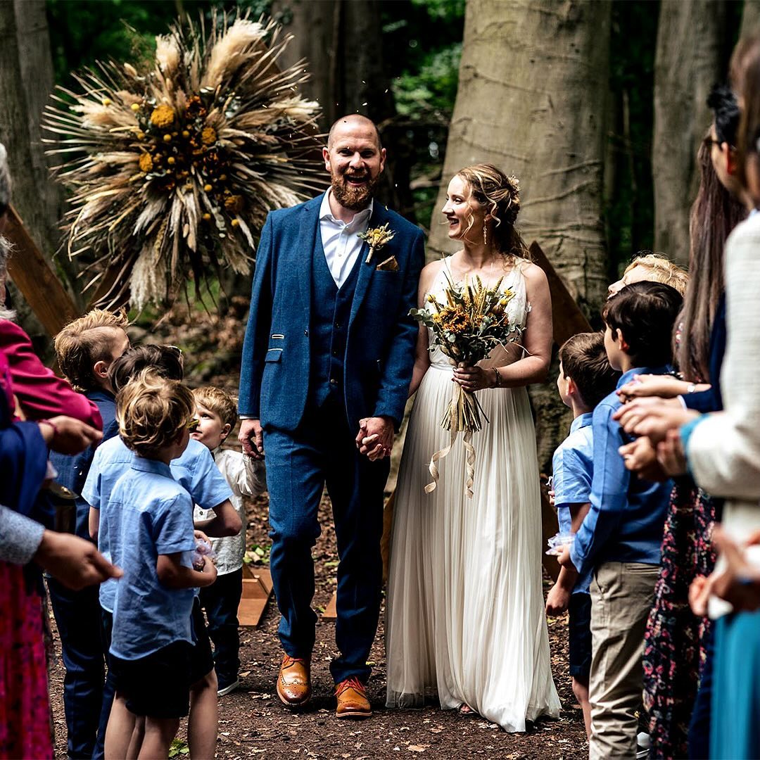 Gilly & Aaron | Wellington Wood ⚡️
#tipiwedding #northnorfolkwedding #wellingtonwood #countrywedding #documentaryweddingphotography #gardenwedding #summerwedding