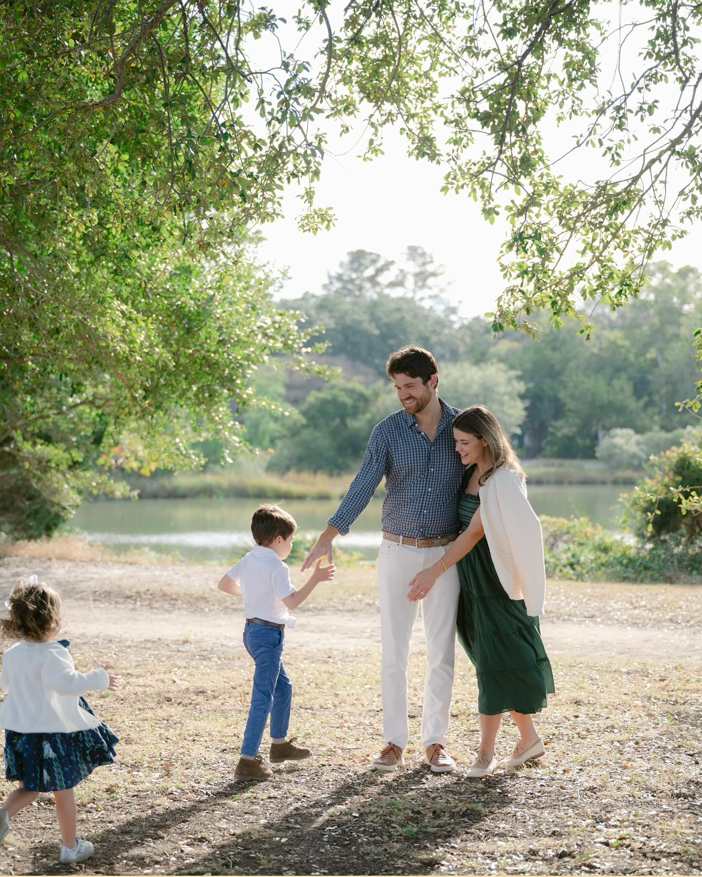It’s busy season for family photos! The Gates were a delight to shoot with at Demetre Park recently 🫶🏻 Excited to share some highlights from their shoot here.