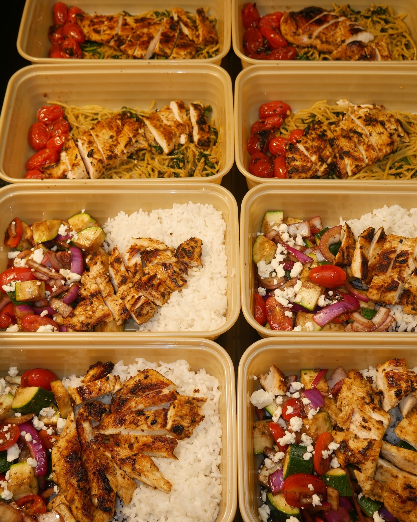 What’s stopping you from locking in on your prep? I’m here for you let’s talk about it☀️✨ Meal Prep signup is still 30% right now, I’m ready for you🫵🏽