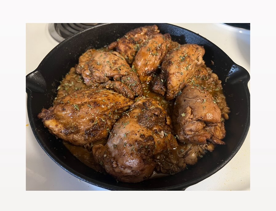 Week Three: Ethiopian Food 🇪🇹! We made Berbere Chicken and Lentils and Himbasha. We both agreed this is going to be a regular menu item in our house, it was SO good and so filling! Recipe for both on our website 👉
~
~
~
~
~
~
~
~
~
~
~
~
#foodblogger #foodblog #recipes #recipeblog #foodchallenge #foodlove #cookathome #cooking #cookinghobby