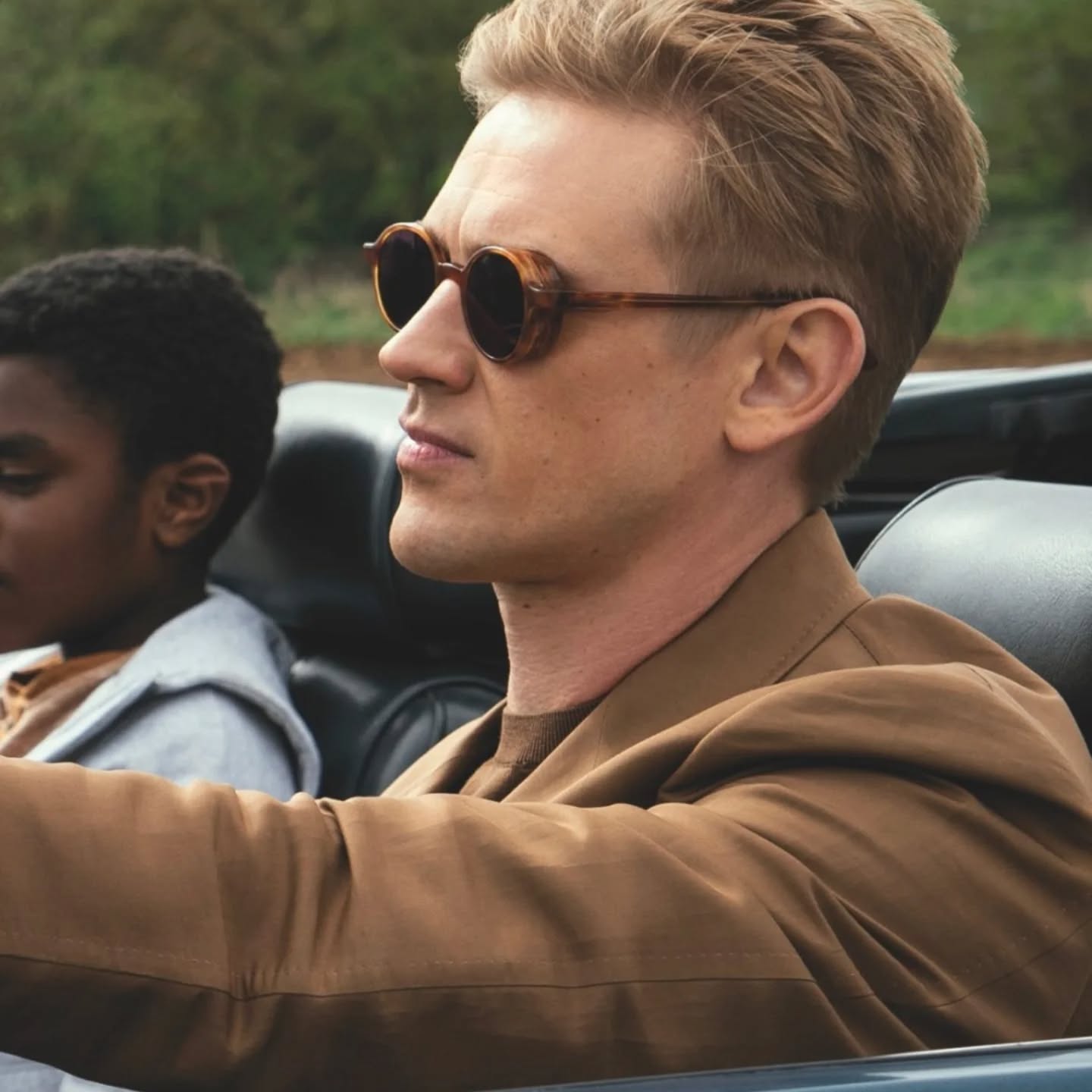 L.G.R
Fabriquée par des artisans qualifiés en Italie, chaque paire de lunettes L.G.R est méticuleusement fabriquée à la main, alliant savoir-faire traditionnel et technologie de pointe. À une époque marquée par la production de masse et la mécanisation, L.G.R reste fidèle à son engagement à préserver l'héritage artistique italien, en vénérant l'essence intangible de la qualité.
#lgr #lunettes #leslunettesdebenjamin #madeinitaly #handmade #quality #design #eyewear #optique