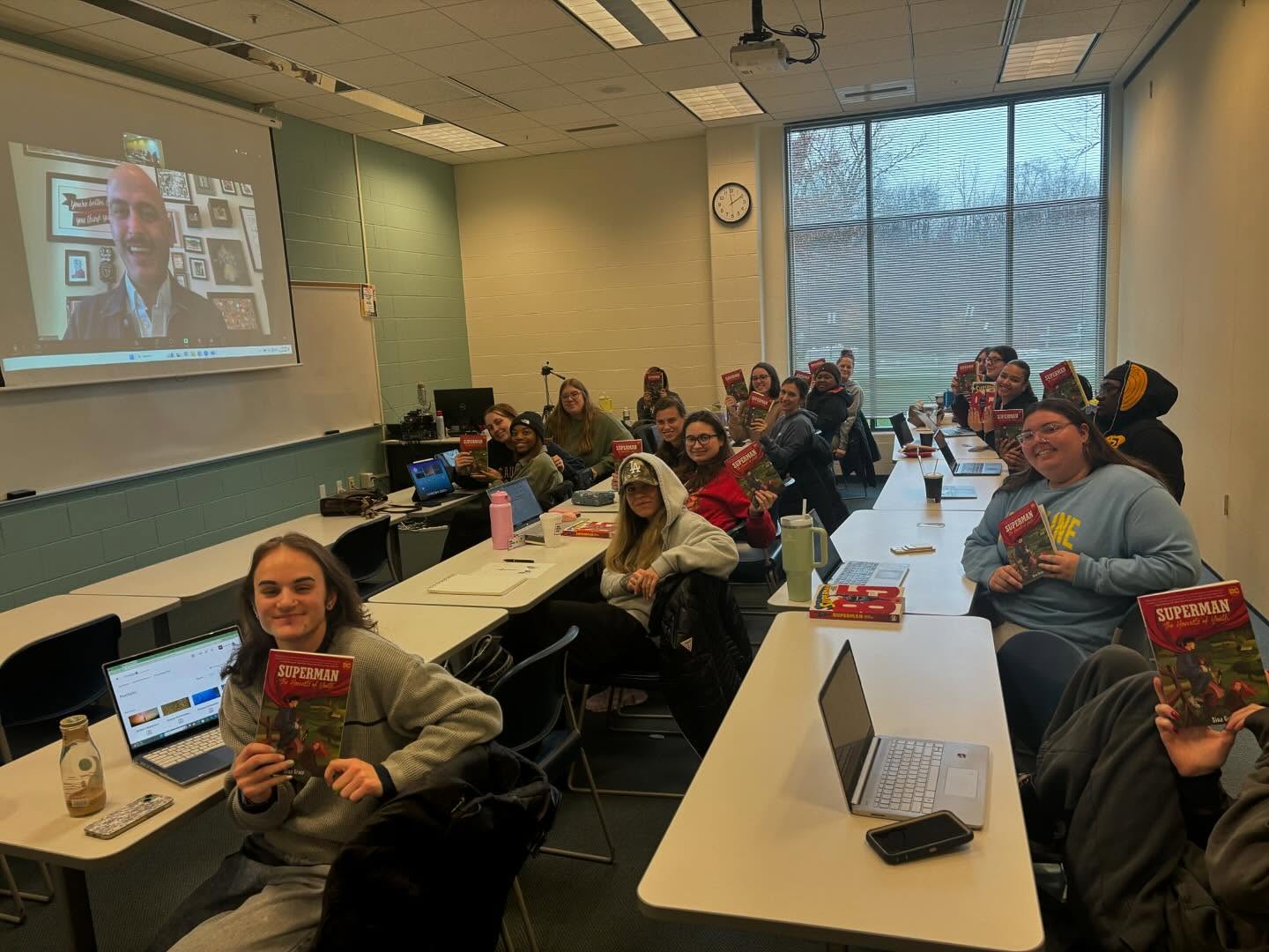 Thanks @sinagrace for coming to our Rust Belt Lit course to talk about Superman The Harvests of Youth! The book is now part of the Rust Belt canon! #Superman #RustBelt #Comics #DCcomics