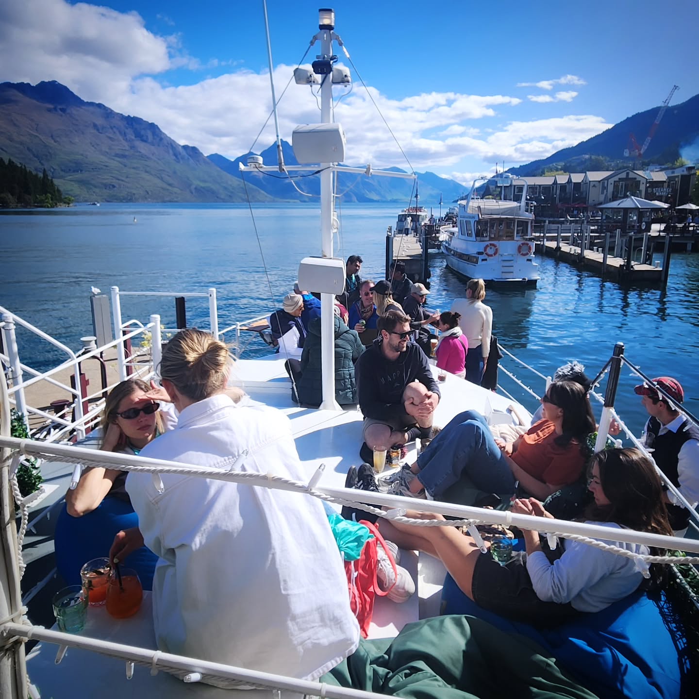 🍹✨ The ultimate spot to hang out and enjoy our new summer cocktails. Come join the fun! 😎 🍻