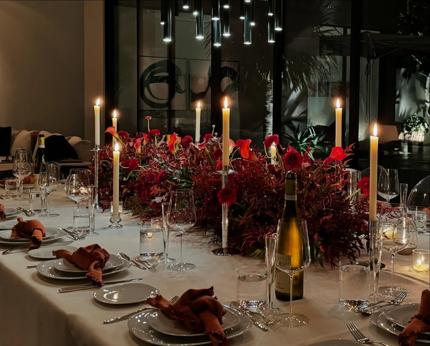 Details from last year’s Thanksgiving celebration! 🍂🍁 #thanksgiving #fall #tablesetting