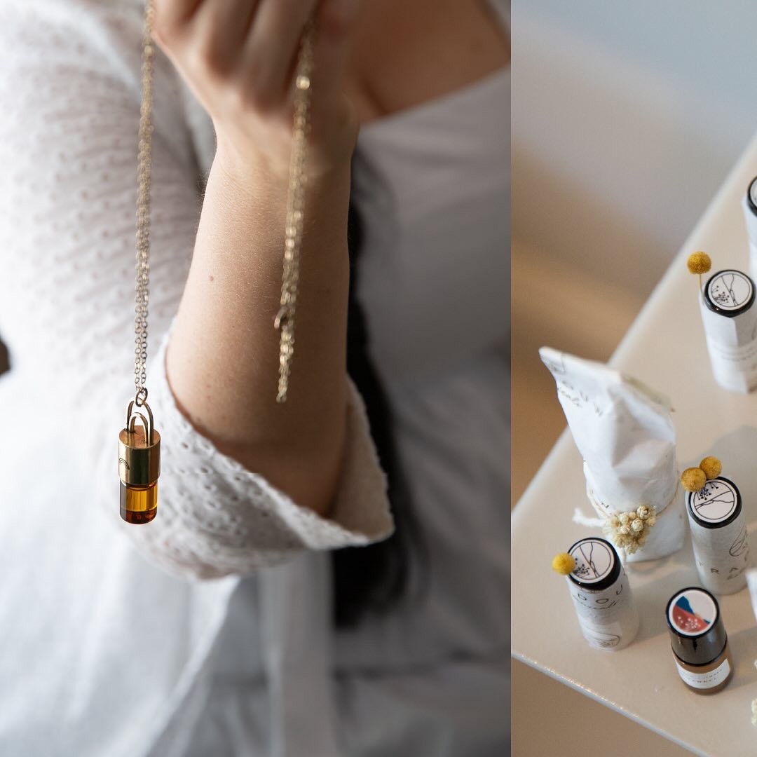 Discover earth-friendly gifts at Lyftaal 💚🌍🎁
We know our Liefstes love gifts that are good for the planet, and developing communities. This is why we’ve sourced a selection of amazing festive gifts from conscious, sustainable makers like @tradouwbotanicals and @bytjiesalf.
Come visit us in store at 6 Perold Street, Paarl to pick up thoughtful gifts like essential oil pendants, gift bracelets, botanical lotions, smudge sticks, festive wreaths, and reusable cloth gift bags.
We cannot wait to welcome you 💚💚💚
#Lyftaal #FestiveGifting #EthicalGifts #SustainableGifts #PaarlGifts