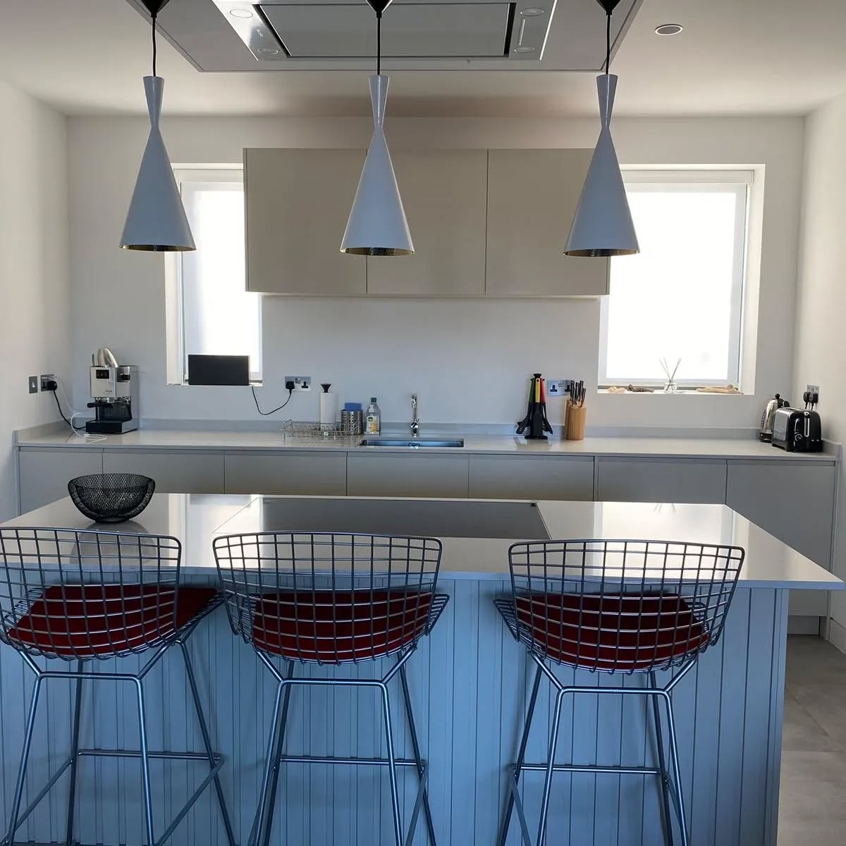 We welcome this second home to our Camber housekeeping portfolio.
#housekeepingservices #housekeeping #housekeepingcompany #holidayhome #secondhome #rye #camber #battle