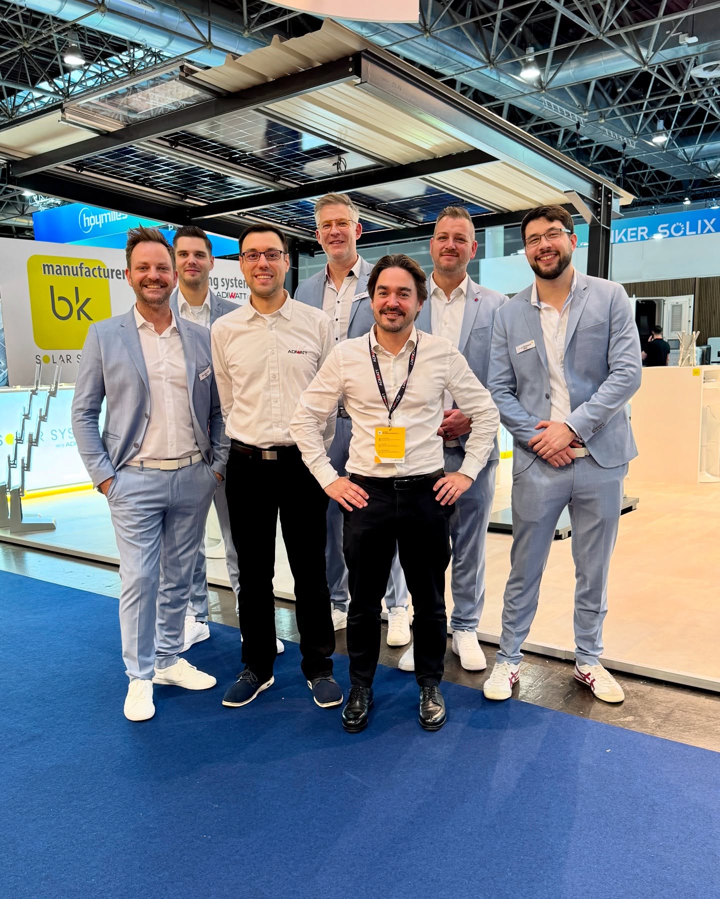 Herzlichen Dank für die vielen und guten Gespräche auf der diesjährigen Solar Solutions in Düsseldorf! Wir waren zum ersten Mal als Aussteller vor Ort und haben die beiden Messetage wirklich sehr genossen. Wie fandet ihr die Messe und natürlich auch unseren Stand? 😊
#tradefair #messe #photovoltaik #photovoltaic #solar #handwerk #elektriker #pvmodule #elektroinstallation #elektrotechnik #bauherren #solarenergie #nachhaltigkeit #sonnenenergie #energie #energy #pv #strom #solarenergy #pvanlage #photovoltaikanlage #solarpower #solaranlage #solarmodule #greenenergy #renewableenergy #sonnenstrom #pvmontagesystem #solarmountingsystem