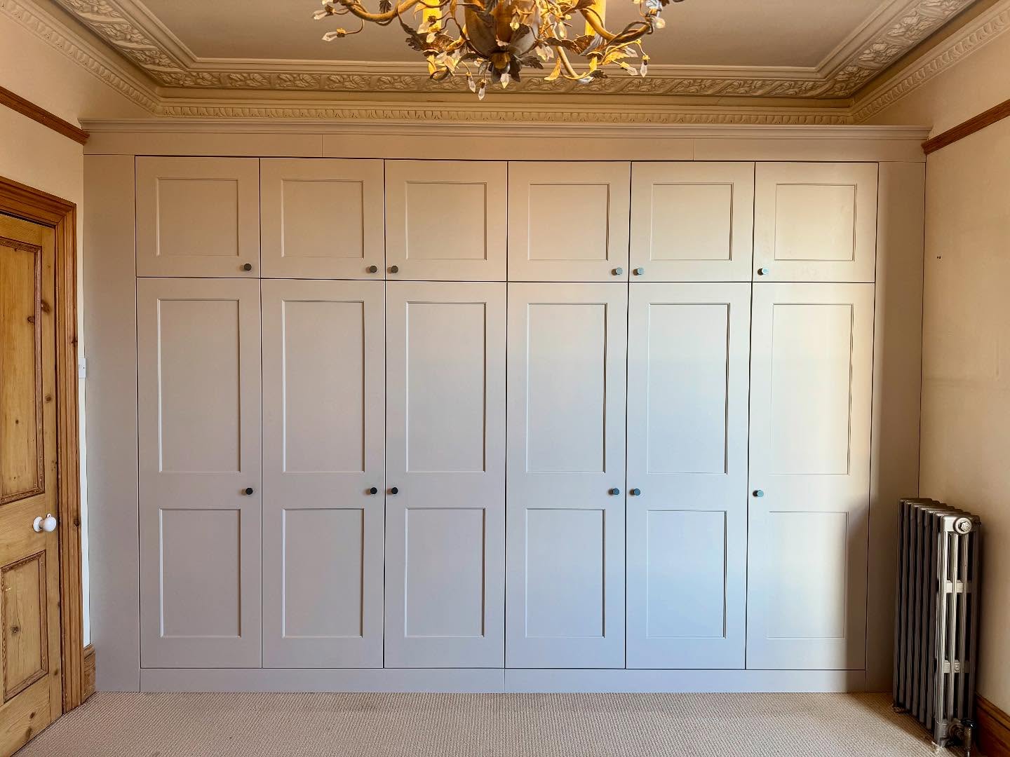 Here are some photos of a recently completed project - built with Matt @carve.carpentry. It's been a while since we worked together and really pleased with how this one turned out, as ever. The doors and face frames have been sprayed finished (rather than hand painted which is our normal MO) and the internal carcasses are white melamine veneered MDF. So as soon as we cleared all of our tools out (of which there are many, especially from me) it's ready for the clients to fill it full of clothes and whatnot. Lovely stuff #wardrobe #joinery #storage #bespoke #homeinspo #handmade #homesweethome #bespokefurniture #carpentry #bristol #bath #somerset