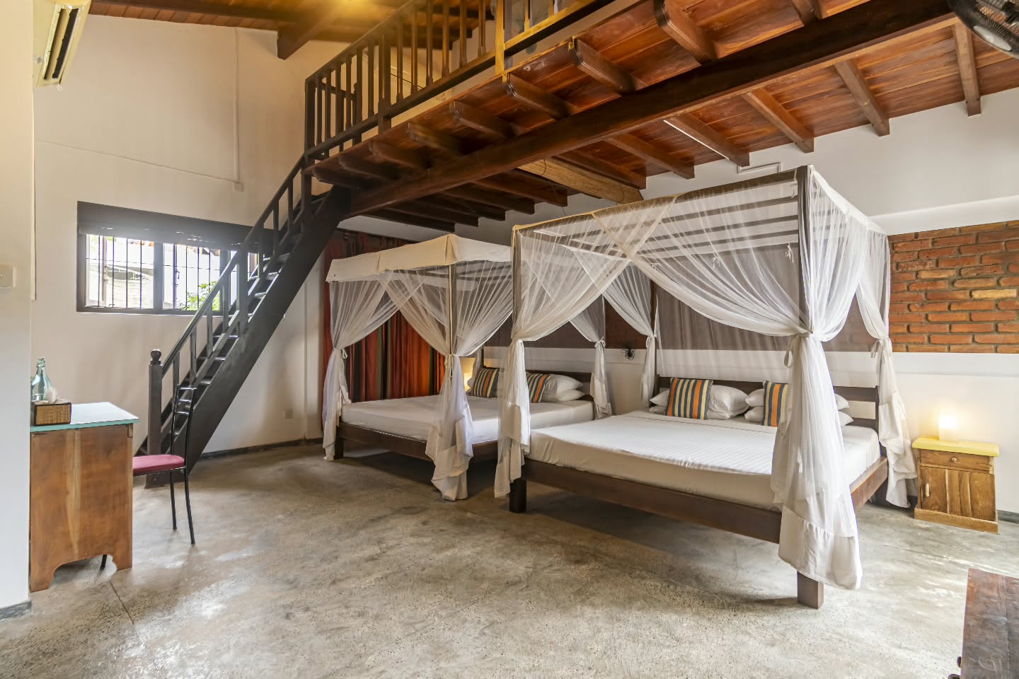 Big enough for the whole family, Cozy enough to feel like home. Our family room is ready for your next adventure!
#lionsrest #gurubebila #surfsouthsrilanka #weligama #familysurftrip #familysurfholidays