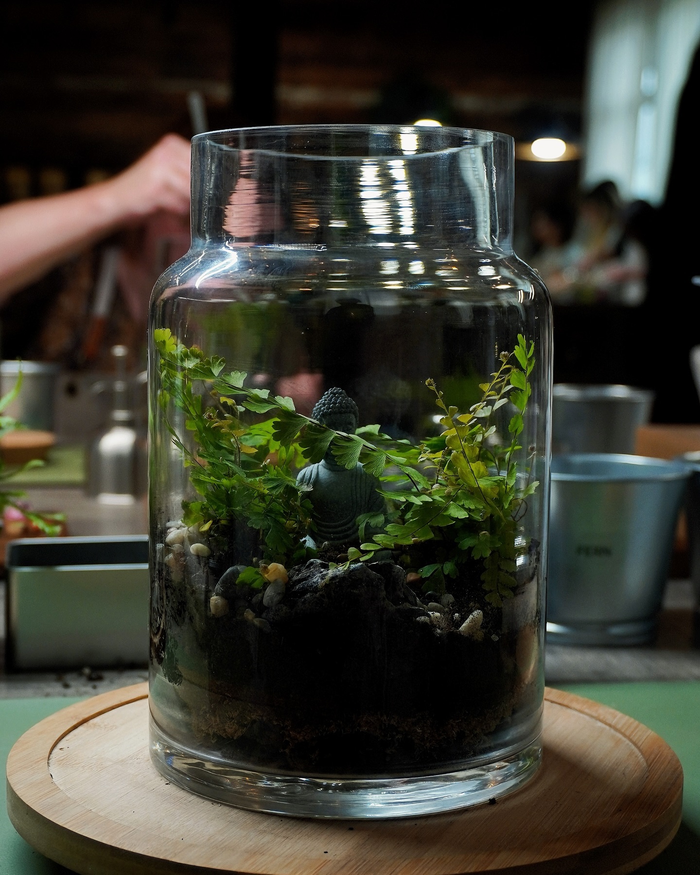 Peace in every detail🌿
A beautiful terrarium from our guest. ✨
#terrarium #vancouverworkshop #teambuilding