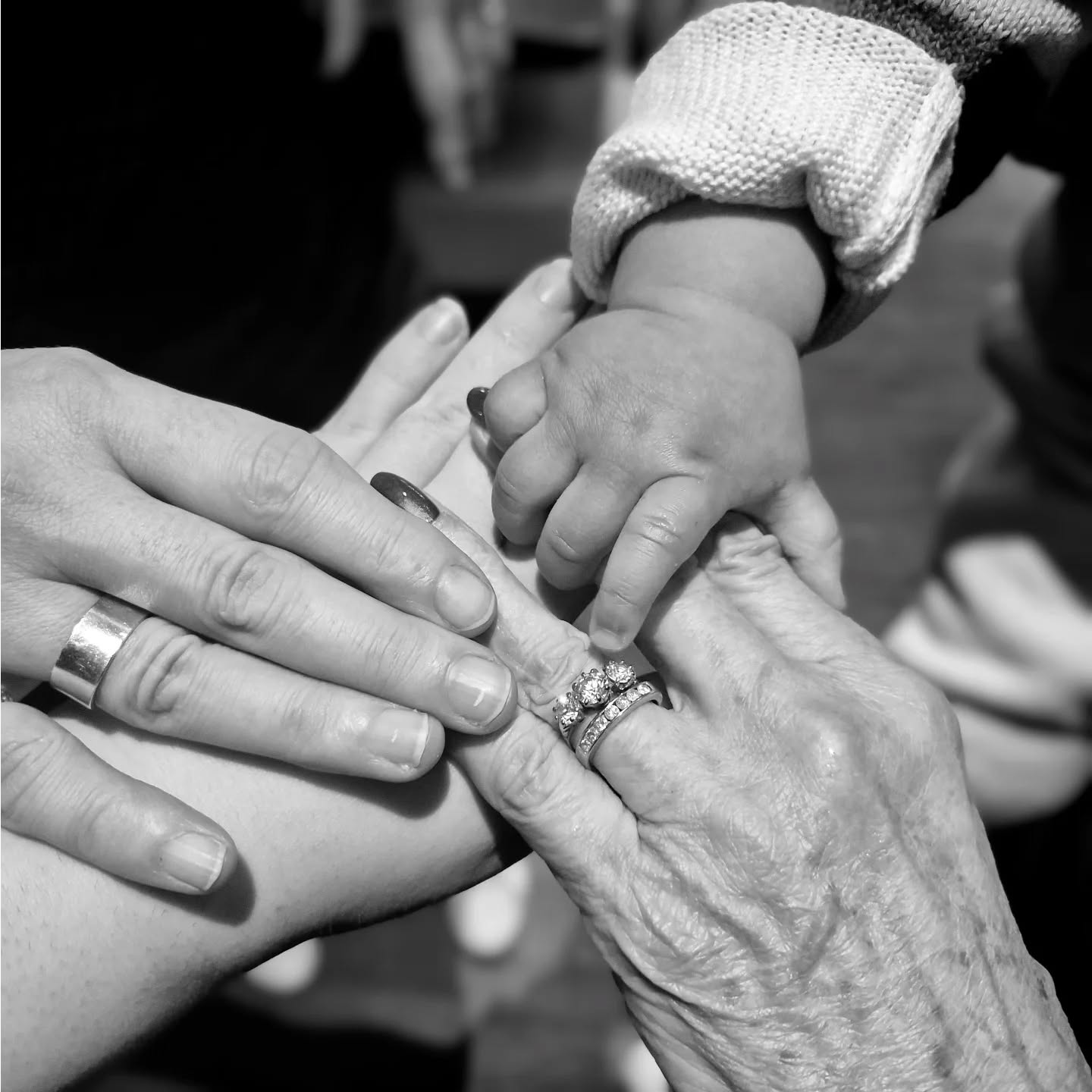 4 generations.
What a joy and privilege to be one of these hands.
#gratitude
#family
#grannyjoannie
#livingwithparkinsons