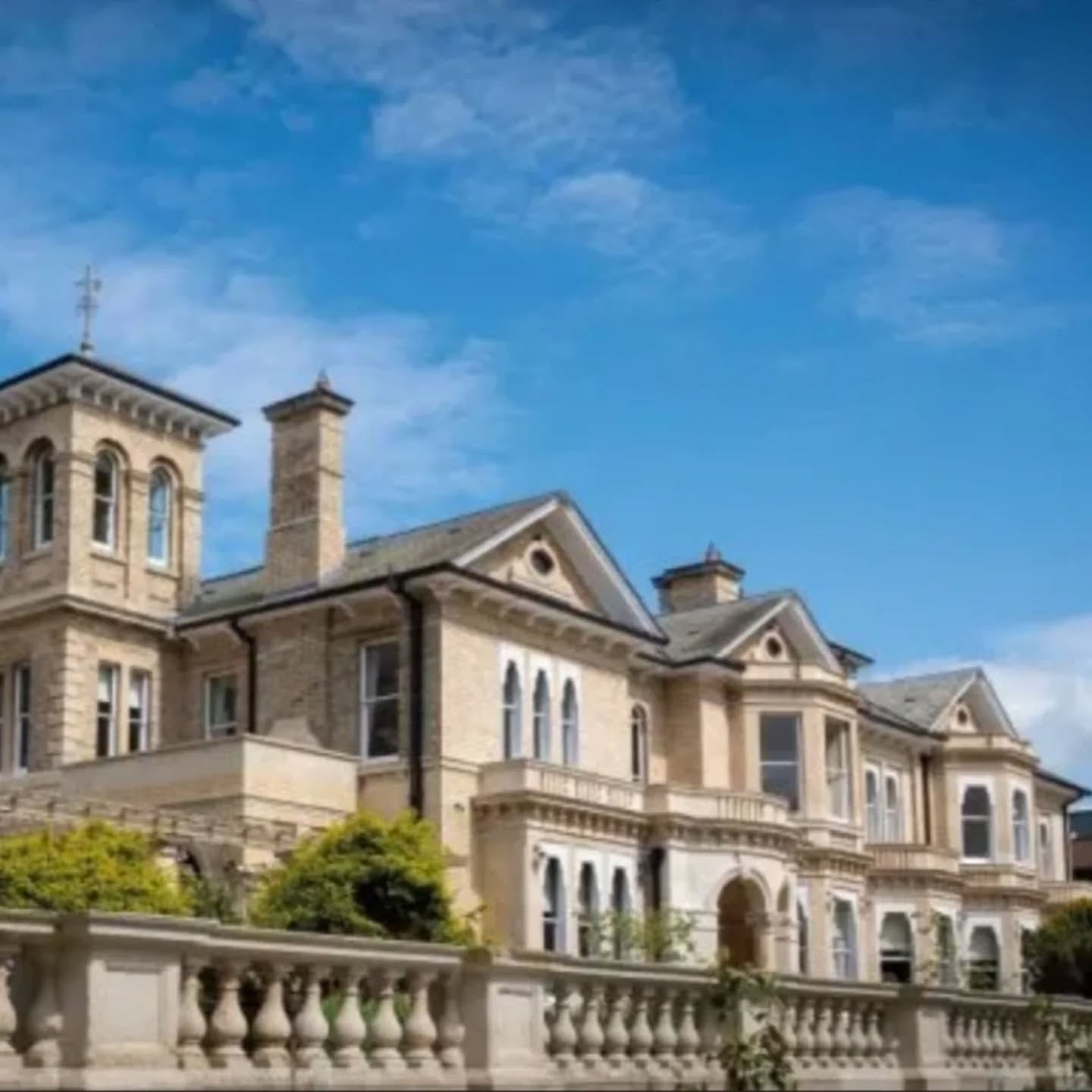 On the way to @enterpriseretirementliving Mount Battenhall for their Christmas Fayre
We will be offering the unique range of handcrafted board games. These items make great gifts and you won't find elsewhere.
Open from 11 am until 4 pm today. Why not head over and support the small local businesses showcasing in beautiful surroundings. Serving hot drinks and mince pies in the morning, and festive hot sandwiches in the afternoon.
Hope to see you there.
#theradiantfox #mountbattenhall #enterpriseretirementliving #christmasfair #christmasfayre #handcraftedintheuk #boardgamedesigner #boardgames #supportlocalbusiness #supportsmallbusiness #supportindependentbusiness