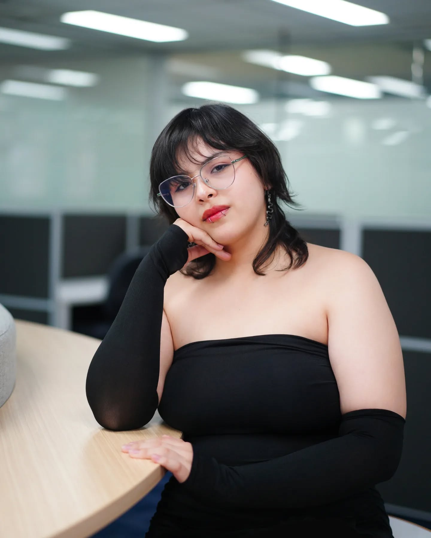 Spotlight on Sofia! 🎉 Sofia spent an incredible year with us, studying General English, ACE, and IELTS courses. We’re so proud of all she has achieved! 🎓💜 Read her thoughts on her time at Universal English below. 👇
🦘 Why did you choose to study in Australia?
- All began with the fact that I wanted to improve my English, and for somebody that had always lived on the other side of the world, Australia was such a mystery for me. Digging inside all the different cultures and places here caught my attention instantly, so as soon as I got the chance to travel, I didn't think twice. Australia amazed me, and I will never regret coming here.
💕 What did you enjoy the most about studying at Universal English?
- Something I absolutely loved about UE are their teachers. Everybody knows that waking up early to attend class most of the time is really hard, however, that struggle for me disappeared when I met my teachers. Knowing that my classes would be fun, active and full of knowledge encouraged me to be active in class and want to learn more. In addition, my teachers are friendly, thoughtful and always willing to help. Without a doubt, they are the best English teachers I have ever had.
Thank you, Sofia, for sharing your thoughts with us! Good luck with everything! ☺🍀
Ready to take your English to the next level? Submit an enquiry form through the link in our Linktree – we’d love to hear from you! ✉️✨
#StudentExperience #GeneralEnglish #ActiveConversationInEnglish #IELTS #Testimonial #InternationalStudent #StudentLife #EnglishLearning #UniversalEnglish #UniversalLearningGroup #Melbourne #Australia