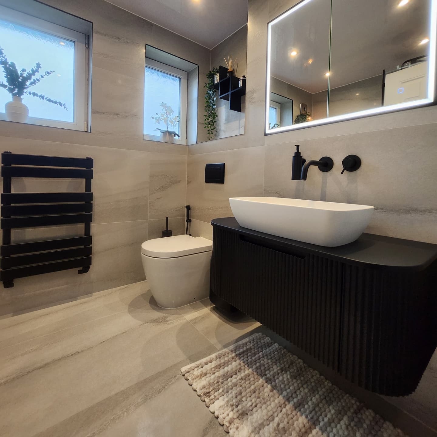 Another stunning transformation! Bathroom fully fitted and supplied by Sheths Interiors, the perfect blend of style and sophistication. 🖤 #BathroomGoals #Bathroom #bathroomdesign #HomeRenovation #CustomerSatisfaction