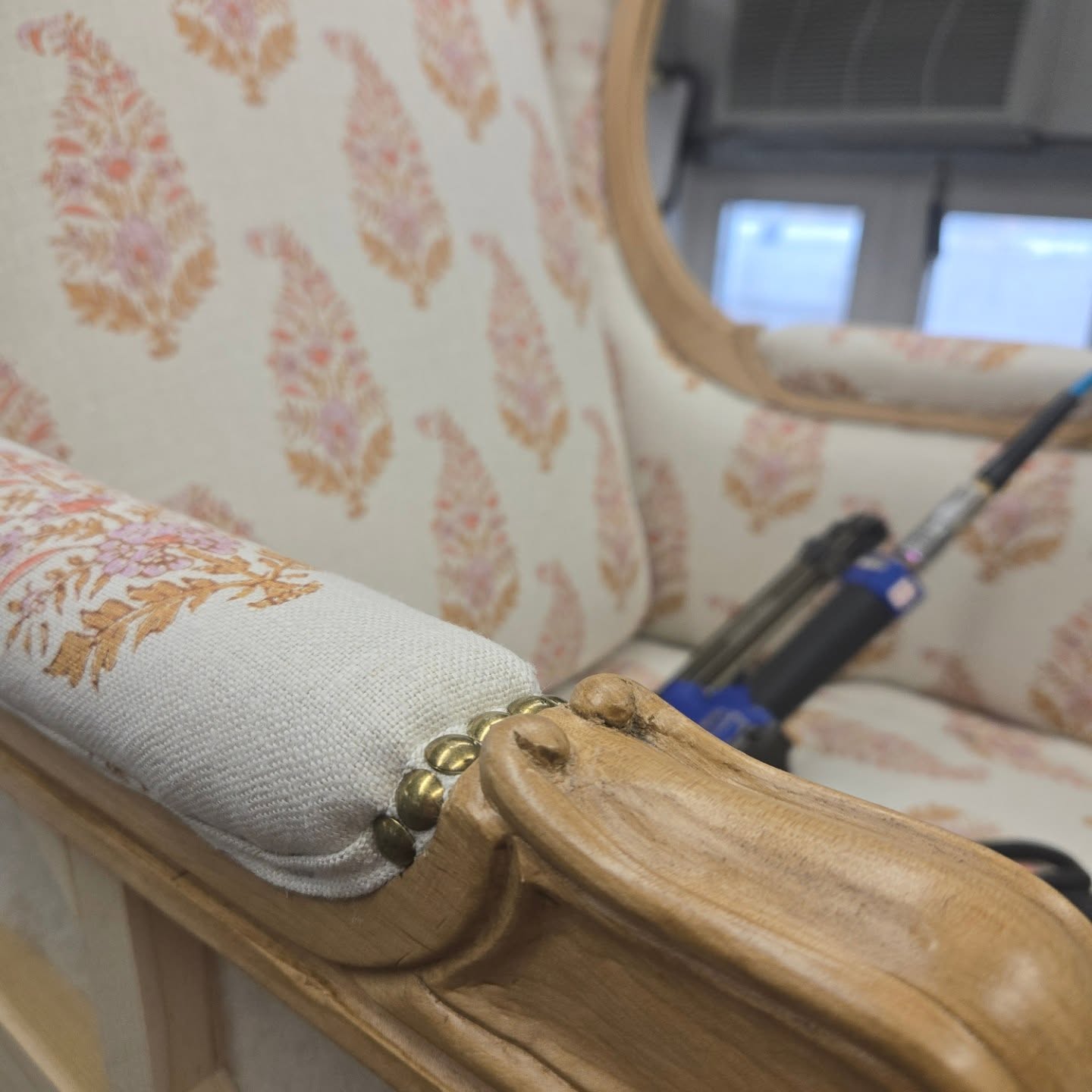 This fine lady is getting all dressed up and looking quite stunning if I do say. And I do.
Now get your thumbs 👍🏻 ready:
Scroll back in our feed to see a preview of the raw frame.
Scroll right (left?) to see our cutter being meticulous in choosing the perfect pattern placement for each piece.
Wait patiently for the full reveal 👀
.
.
.
#custominterior #customfurnituredesign #customfurniture #customupholstery #upholstery #customchair #nyinteriordesign #nyinteriordesigner #njinteriordesign #bucksinteriordesign #philadelphiainteriordesigner #phillyinteriordesign #philadelphiainteriordesign #handcarved