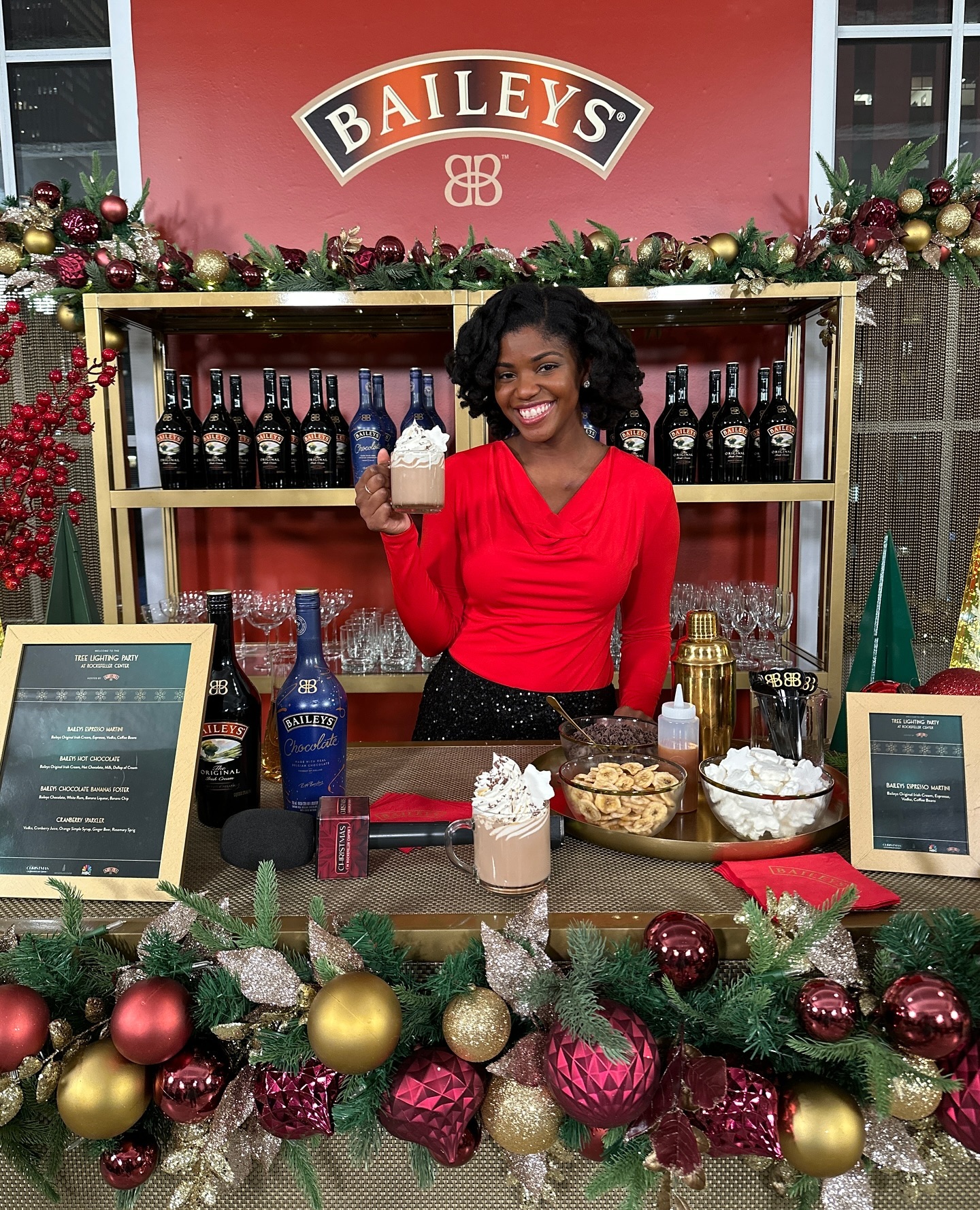 Holiday Fun with @baileysofficial for the Rockefeller Tree Lighting Party! Love a fun promo shoot 🎄🎅🏿❤️