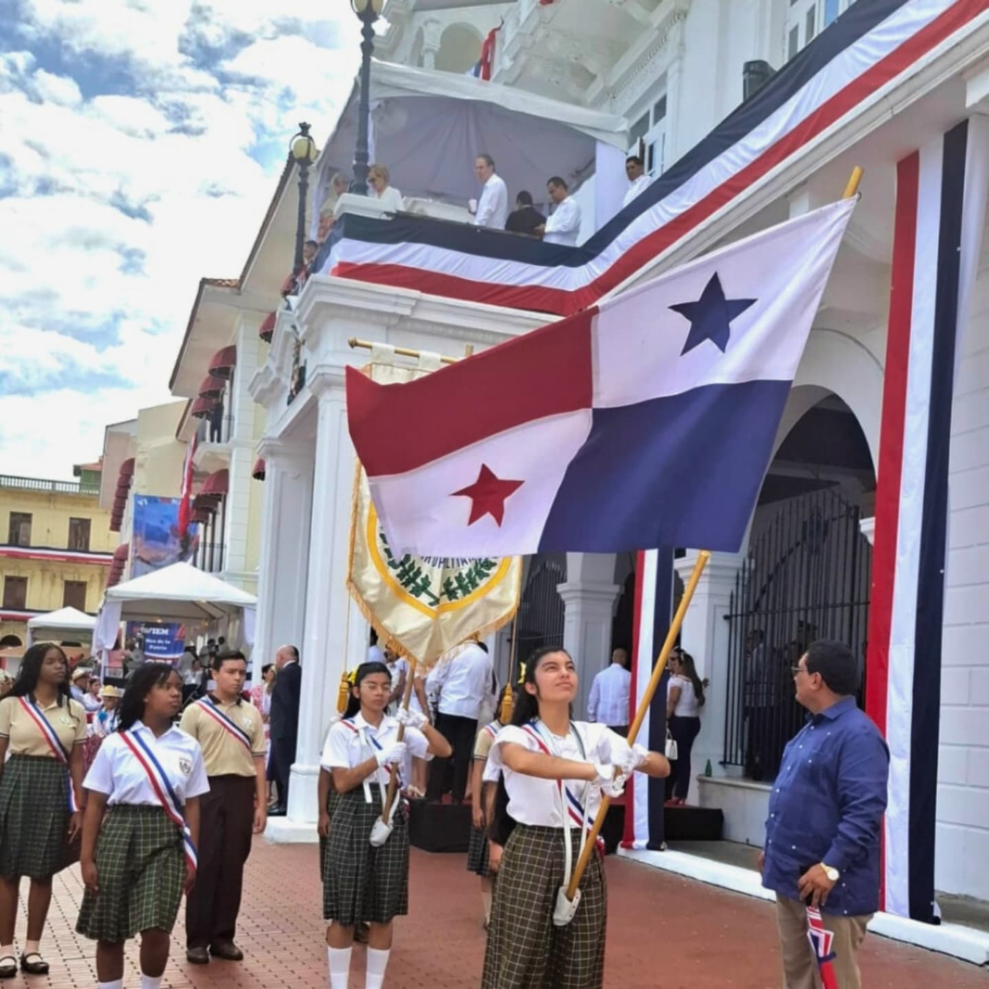 Nuestra participación en los desfiles patrios el pasado mes de noviembre.
#educaciónadventista