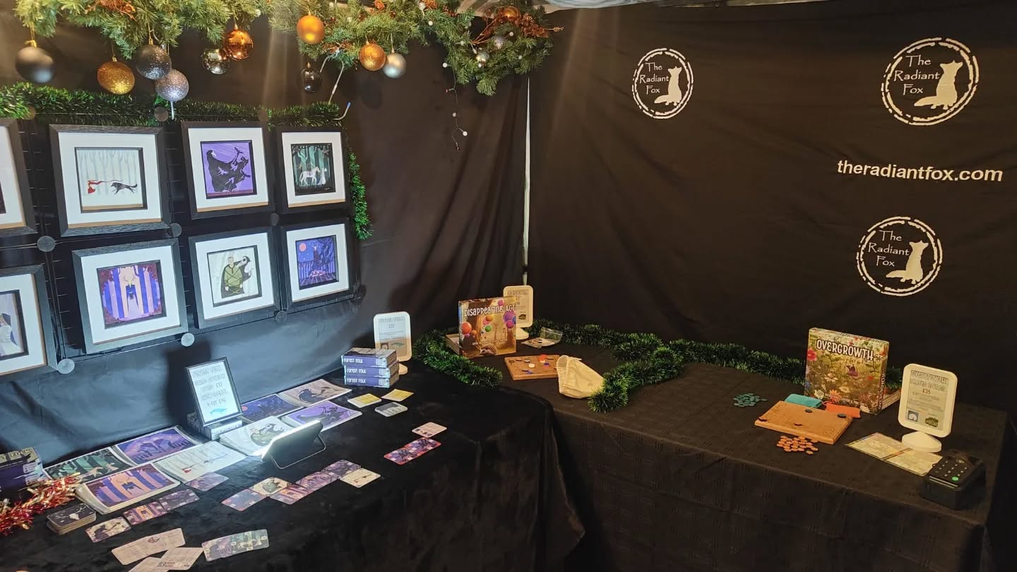 Sharing our collection of board games and trying to keep warm at @winterglowuk at @3countiesshows
With so many local events being cancelled, please keep in mind that this one is still on this weekend. There are lots of things to do inside alongside shopping at the Christmas Market. Ice skating, glow in the dark uv golf, indoor fairground, tasty treats and drinks but to name a few. Not to mention a game or two.
Hope to see you here over the weekend or tonight.
#theradiantfox #winterglow #winterglowuk #stillopen #supportlocalbusiness #supportsmallbusiness #supportindependentbusiness #indoor #thingstodotoday #thingstodointhemidlands #thingstodoinmalvern #thingstodoinworcestershire #iceskating #iceskatingrink #uvgolf #glowinthedarkgolf #food #drink #christmasfair #hereuntil9pm #boardgames #gamesforthefamily #christmasgifts #christmasgames #spendtimetogether #familytime