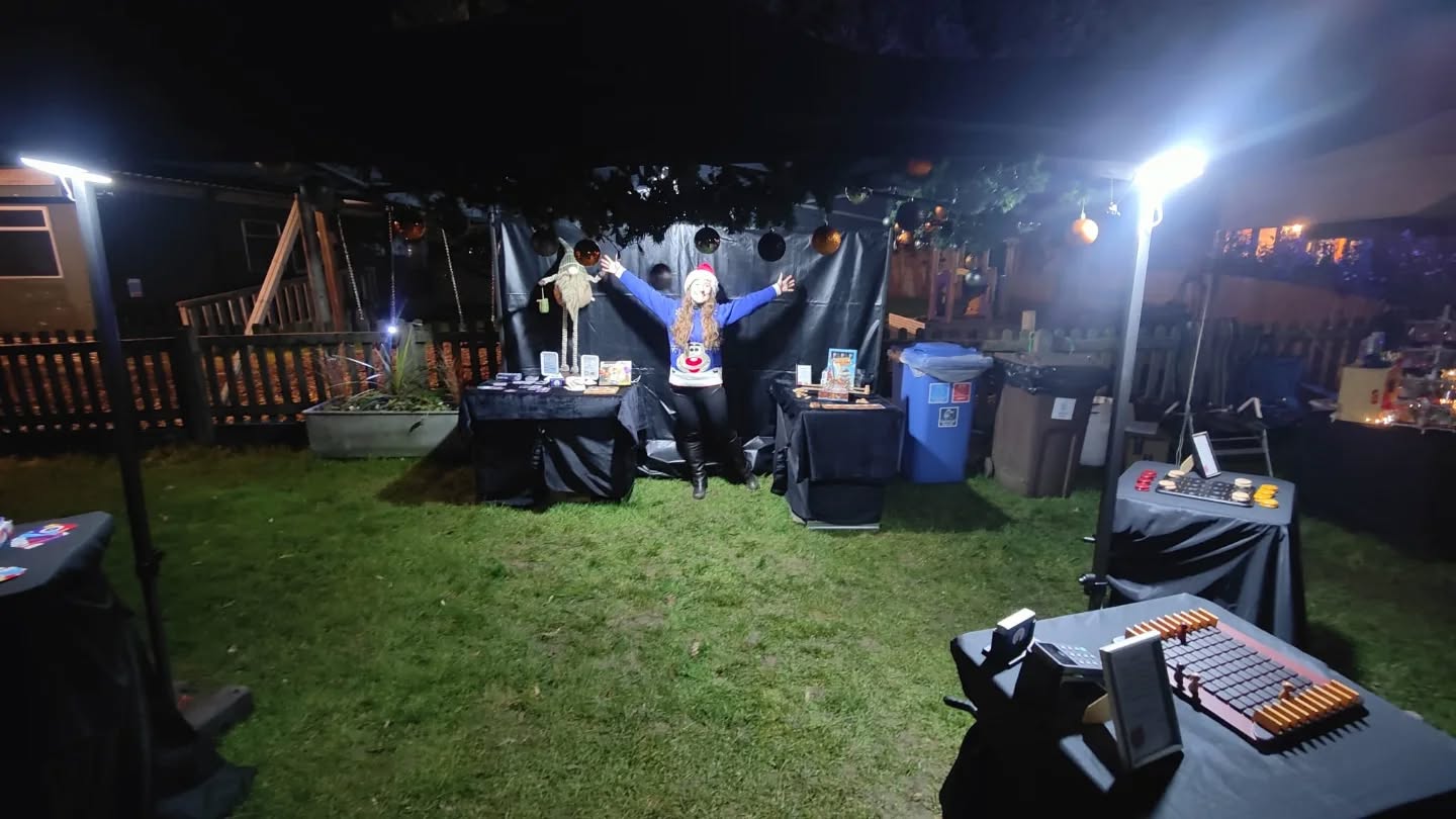 Having a twinkling time at @allthingswildnaturecentre for their Twinkle Town festive evening.
Really enjoying sharing our game collection with everyone.
#theradiantfox #allthingswild #allthingswildnaturecentre #ludusvulpes #boardgames #familytime #timeforfamily #timeforagame #gamesnight #boardgamedesigner