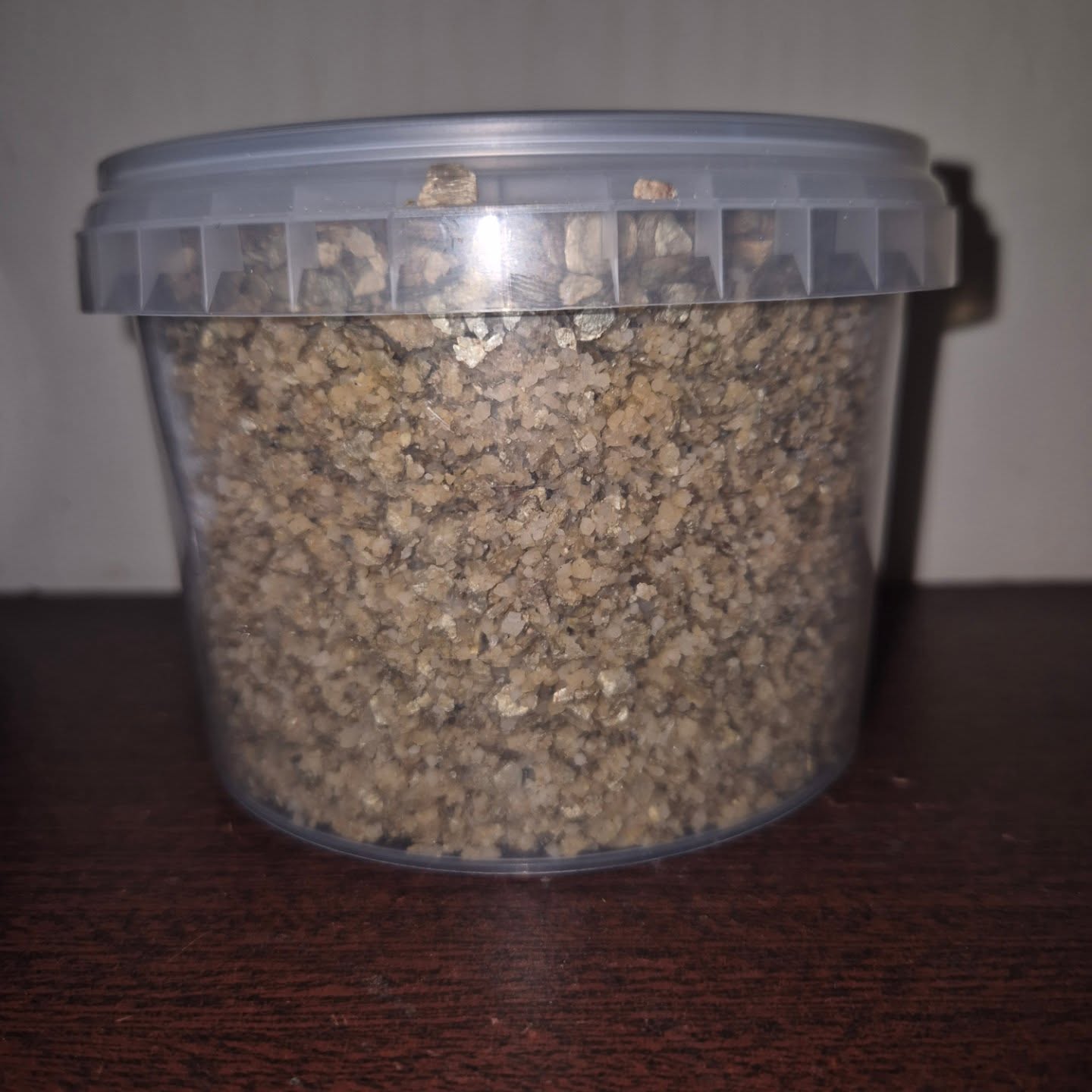 PFTek is one of the most beginners friendly methods. With its incredible growth rates and uncanny ability to fight off contamination, this method has seen hundreds of budding #mycologists through to their first harvest