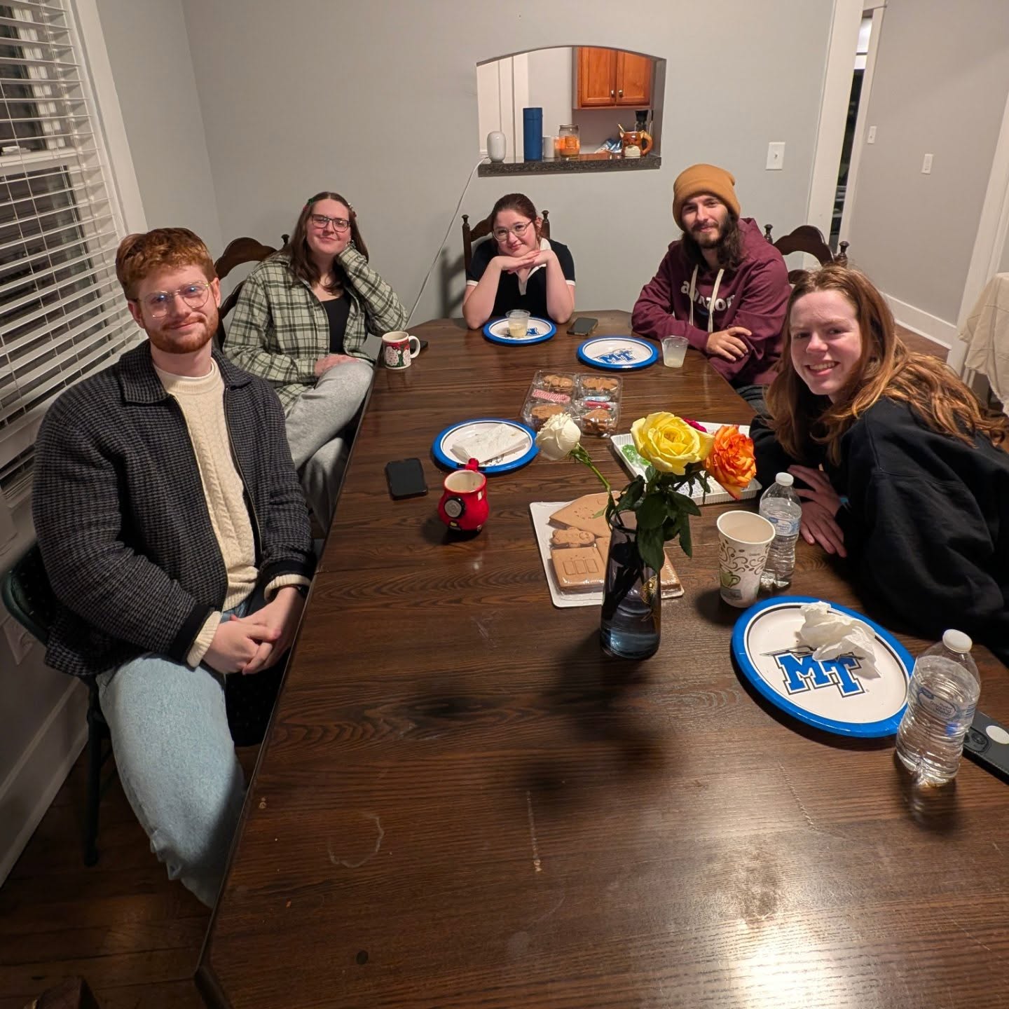 A few pics from the UKirk Christmas party last Thursday night!