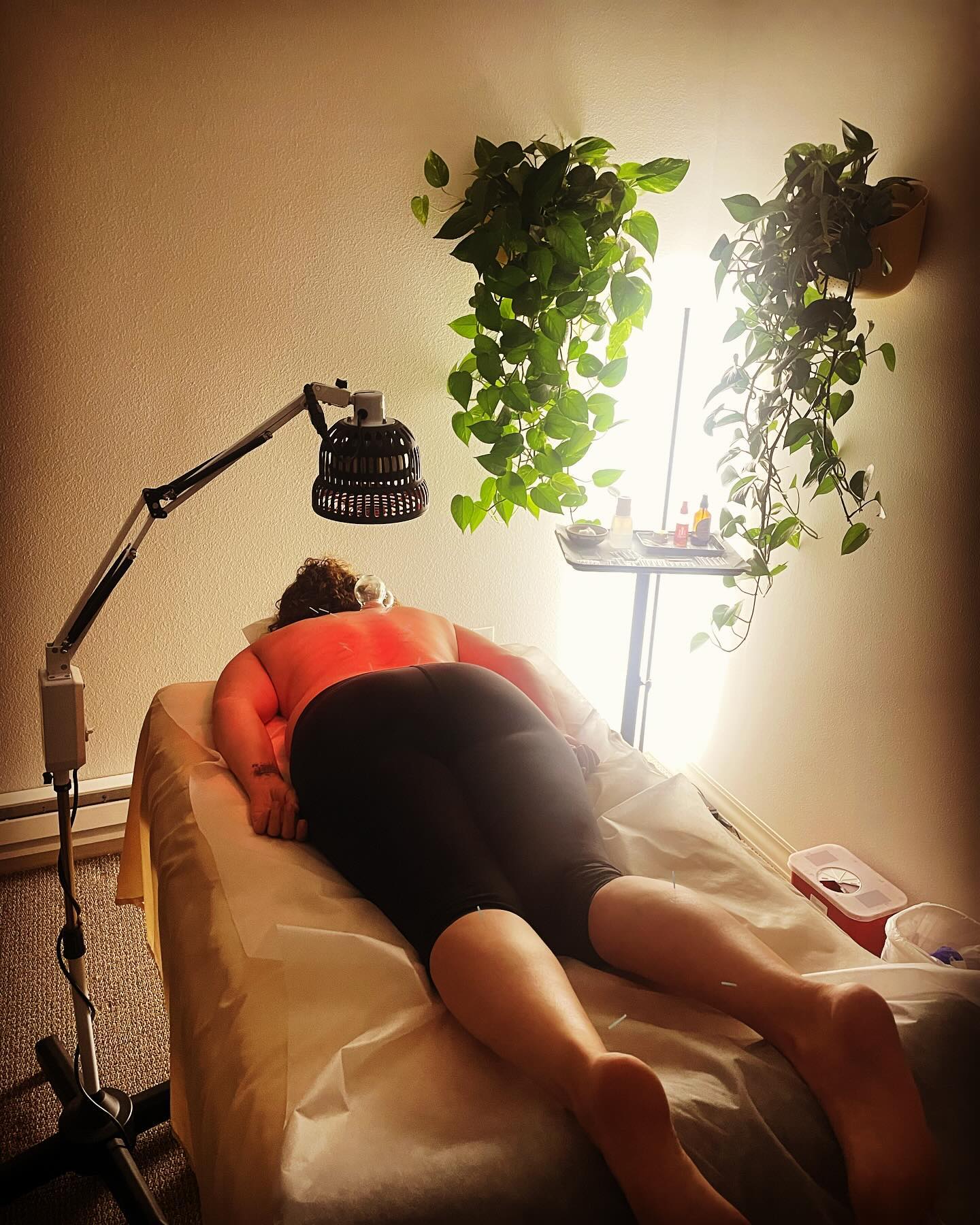 Find comfort, safety and warmth in the serenity of the space. Book your next appointment now! #acupuncture #firecupping #redlighttherapy #relax #selfcare