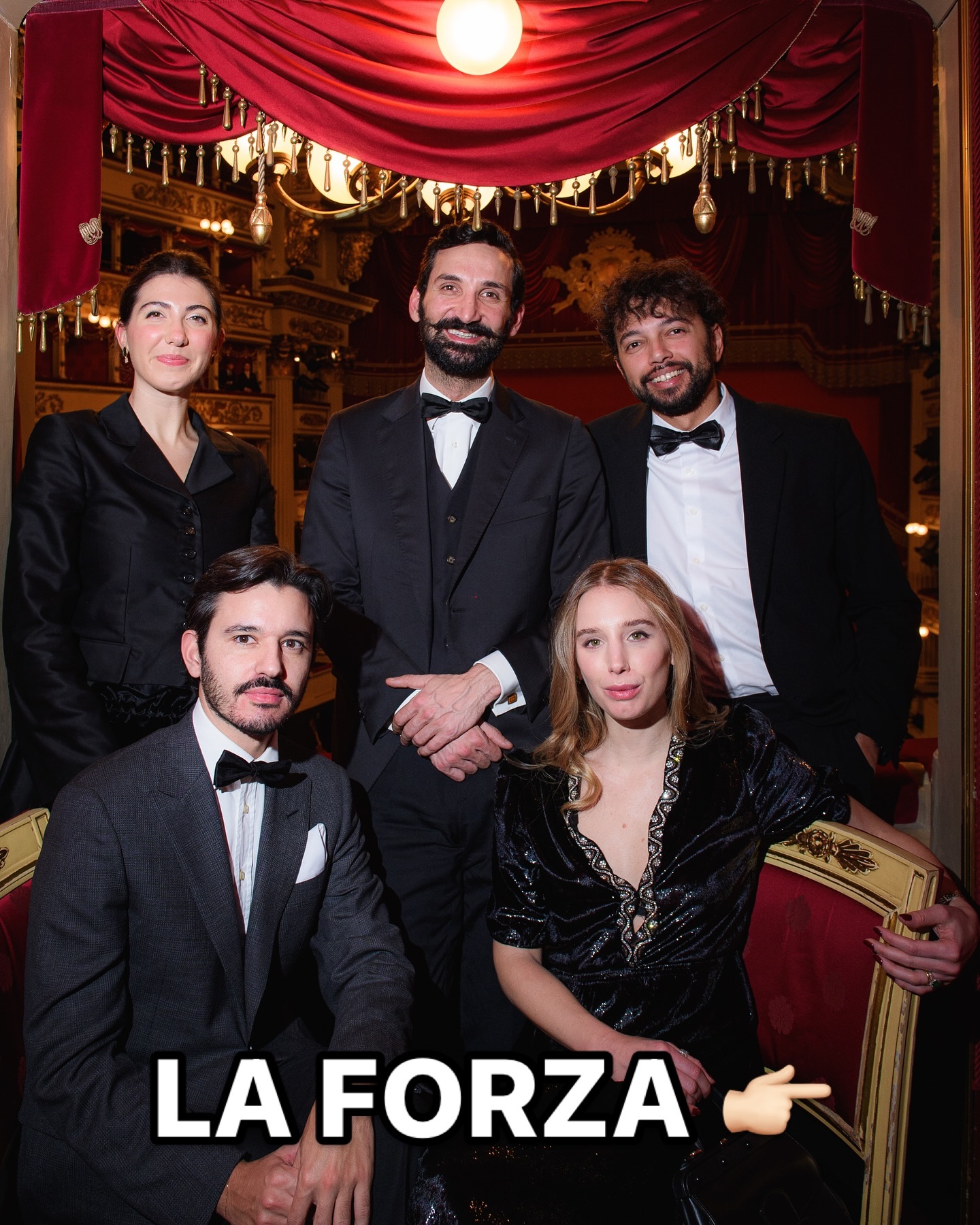 โ๐๐๐ฒ, ๐ก๐๐ข ๐ฏ๐ข๐ฌ๐ญ๐จ?! ๐๐๐ซ๐ข ๐๐ฅ๐ฅ๐ ๐๐๐๐ฅ๐ ๐โ ๐๐ง๐๐๐ญ๐ ๐ข๐ง ๐ฌ๐๐๐ง๐ ๐๐ ๐
๐๐๐๐โ
Sรญ, lโho vissuta tutta la settimana con unโopera diversa:
LA FORZA:
..๐๐๐ฅ๐ฅ๐ ๐๐จ๐ฆ๐๐๐ซ๐๐ข๐ - lunedรฌ, con la presentazione della guida VINIPLUS di @ais_lombardia e la reunion con @thereasonwine
..๐๐๐ฅ๐ฅ๐ ๐จ๐ซ๐ข๐ ๐ข๐ง๐ข - martedรฌ, per riportare le storie del mondo antico nel centro di Milano con una serie di degustazioni di vini armeni (prossima data: sabato 14 dicembre al @daseinmilano )
..๐๐๐ฅ ๐๐๐ฌ๐ญ๐ข๐ง๐จ - mercoledรฌ, grazie allโinvito di @bellavistawine per assistere in anteprima allโopera di Verdi al @teatroallascala
..๐๐๐ฅ๐ฅ๐ ๐ฉ๐๐ซ๐ฌ๐จ๐ง๐ - giovedรฌ, che entrano nel vivo e interagiscono col mondo del vino grazie alle serate di Stand Up Winery da @est.milano
..๐๐๐ฅ๐ฅ๐ ๐ซ๐ข๐๐๐ซ๐๐ - venerdรฌ, in un convegno presso la sede di Alba dellโUniversitร di Torino dedicato ad enologi, periti agrari, tecnici e produttori per poter affrontare insieme la situazione sul mal dellโesca e flavescenza dorata
..๐๐๐ฅ ๐ญ๐๐ซ๐ซ๐ข๐ญ๐จ๐ซ๐ข๐จ - sabato, in visita a diverse realtร nel comune di Barolo, dagli storici agli innovatori, per tracciare le prospettive di un brand iconico in metamorfosi
..๐๐ข ๐ฏ๐จ๐ฅ๐จ๐ง๐ญ๐โ - domenica, per prendere nuovamente la rincorsa, la settimana prossima come la scorsa, perchรจ ogni giorno appare come una morsa, ti spossa, ma รจ una risorsa se fai la prossima mossa contando non solo sulla tuaโฆ ๐
๐๐๐๐ ๐ช๐ป
#wine #winelover #winetasting #wineblogger #vino #milan