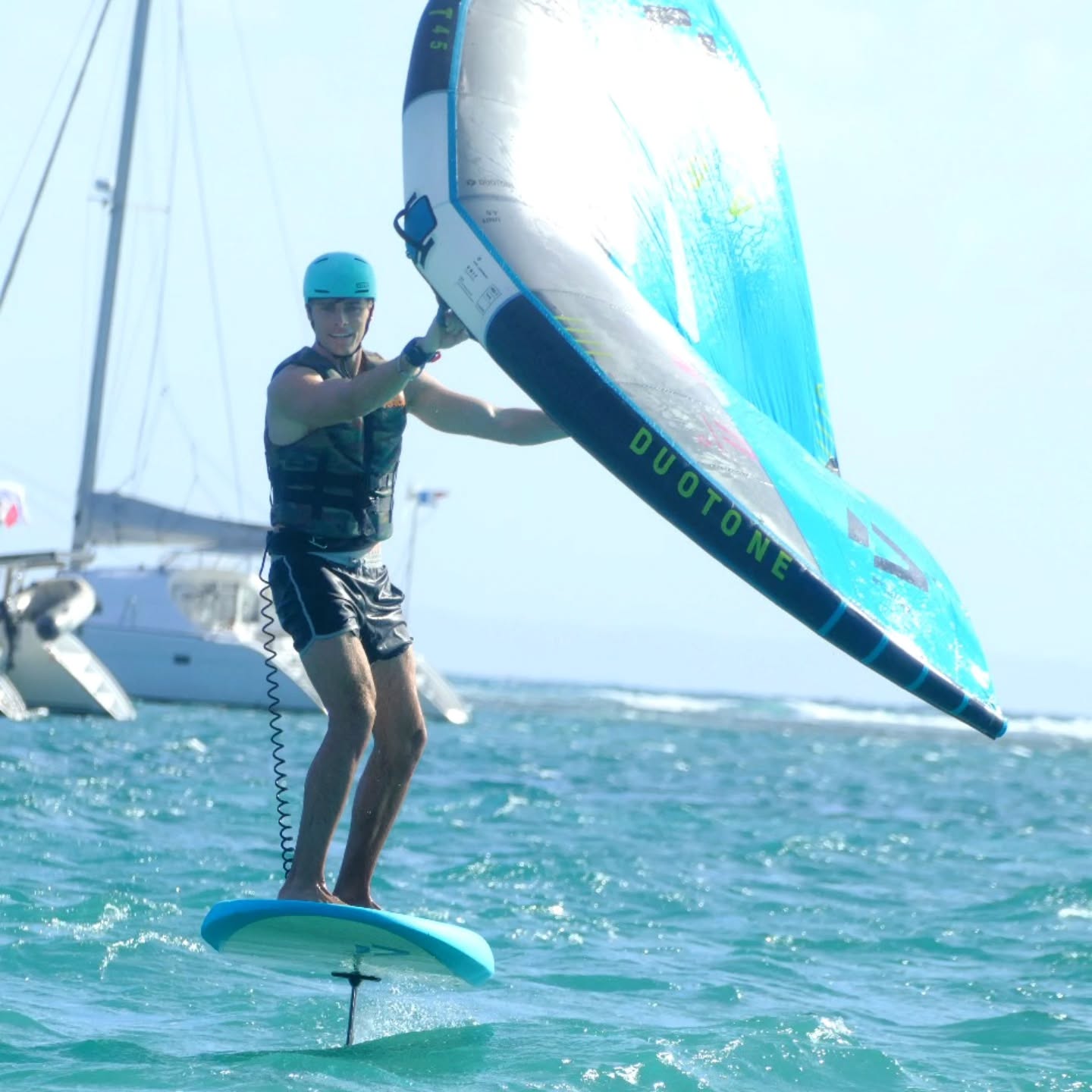 Free birds ! 🦅
Vous savez déjà pratiquer le wingfoil mais vous ne disposez pas de matériel ? Faites comme Martin et venez profiter de notre matériel @duotone.wing en location !
Infos et contacts par whatsapp +590 690 985 349 ou sur www.wingfoilschoolguadeloupe.com 🤘🫶
#guadeloupe #guadeloupeislands❤️🌴 #caribbean #fwi #wingfoil #wingfoiling #wingfoilschool #wingfoilschoolguadeloupe #foiling