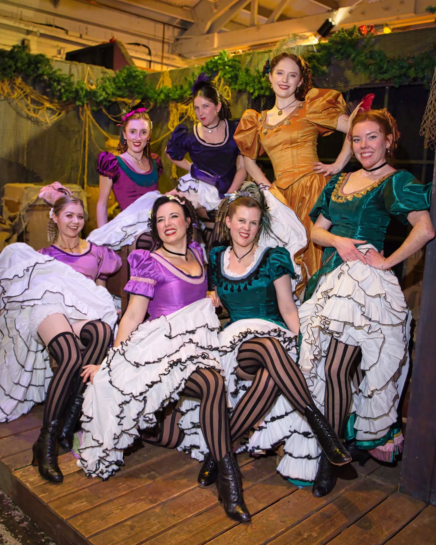 Last chance to see us performing this weekend at @dickensfair.
We'll be there Saturday and Sunday!
Otherwise you'll have to wait until next year!
Hurry up and get your tickets 🎟️
📷 Photo credit: @mrobalino8