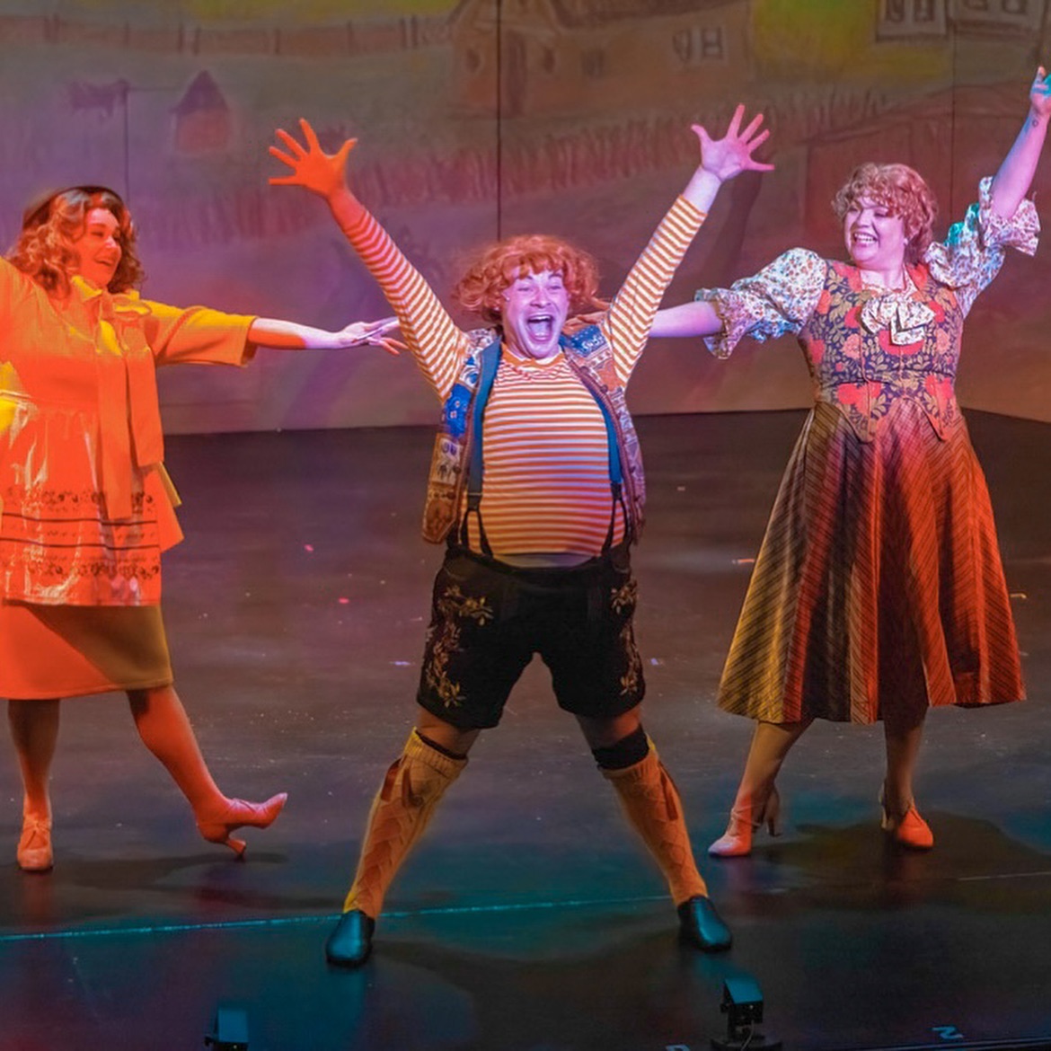 25 shows later & we closed the gates to the chocolate factory š
rare gushy moment from zack: after experiencing burn out twice last year, i took a year long break from performing in the theatre world. by the time charlie and the chocolate factory rolled around, i was craving to be in a show. there is simply no better feeling than refalling in love with your passion after almost quitting on it and/or taking a prolonged break from it. i send out a tremendous heartfelt thank you to this show, cast, augustus, and the legacy theatre for quenching my crave. weāre so back : )
director: mark smith
choreographer: bethany smith
music director: @cbd.the.real
photos by steve thrasher