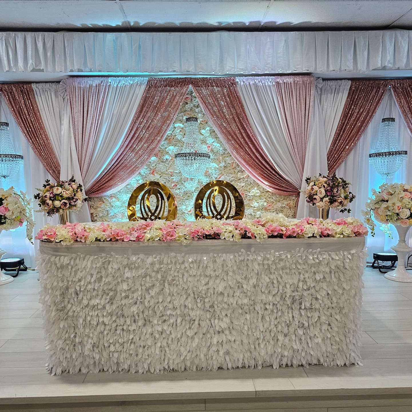 Stage decor is the art of creating captivating visual elements that bring events, performances, or celebrations to life. Whether it’s a theatre production, a wedding, a corporate event, or a live concert, the stage serves as the focal point, and its decor plays a pivotal role in setting the mood and telling the story.
Our venue can be transformed to tell yours.
#yyc #calgary #yycevents #weddings #babyshowers #birthdays #yycnow #yycliving #jasminehallyyc #decor #inspo #banquethallyyc #pics #weddingdecor #venues #design #banquet