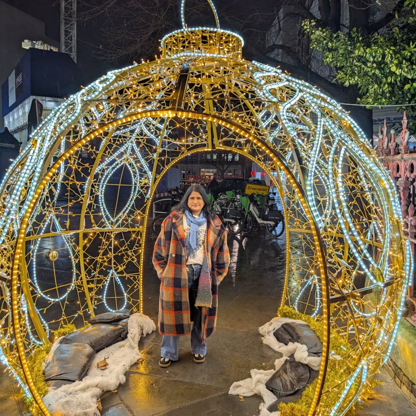 Sometimes we need to stop and make memories #london #memories #takingtimeout #2024 ๐๐๐