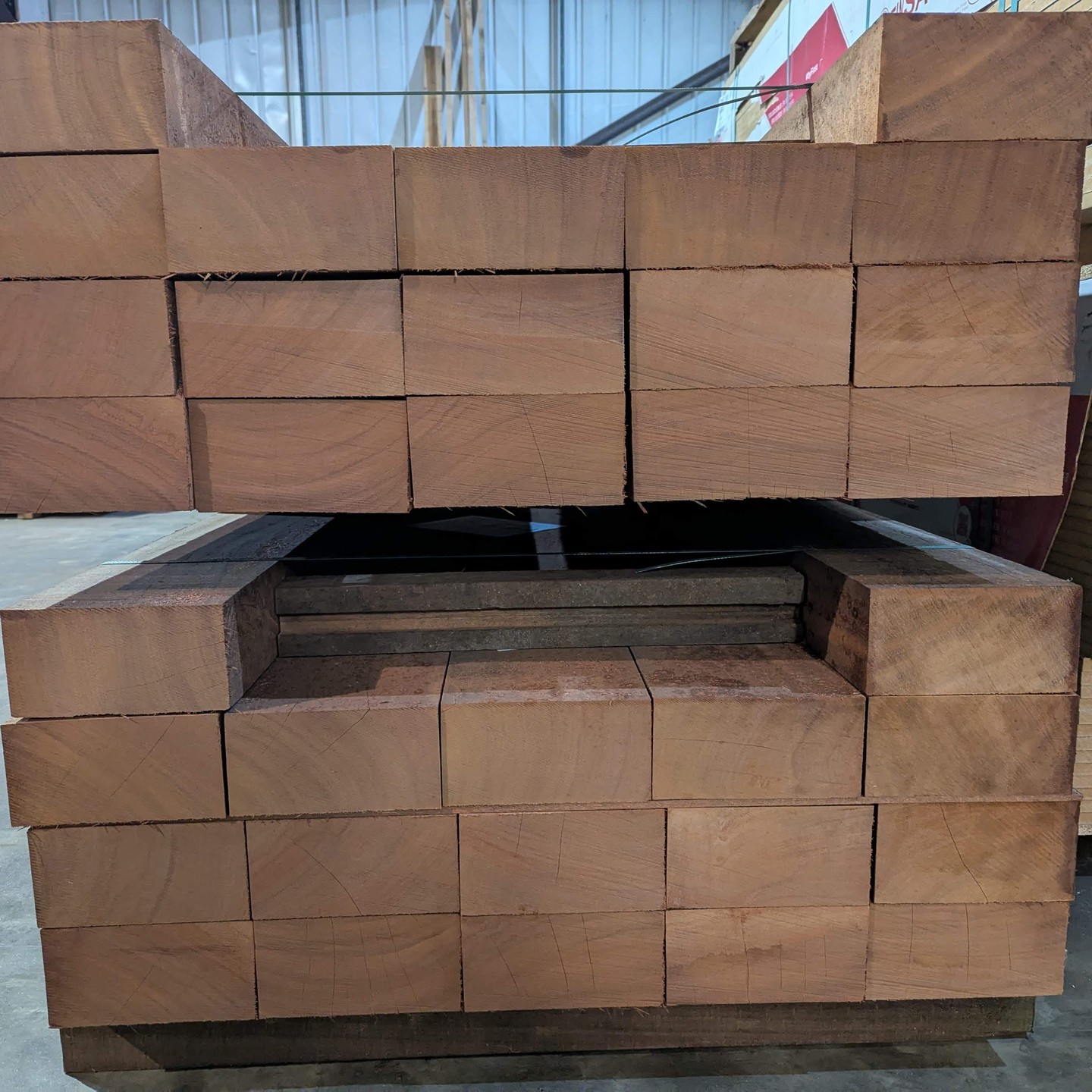 FSC D70 Strength Graded Ekki going out to our customer today.
100 x 200 x 1970mm
#hardwood #woodworking #construction #fsc