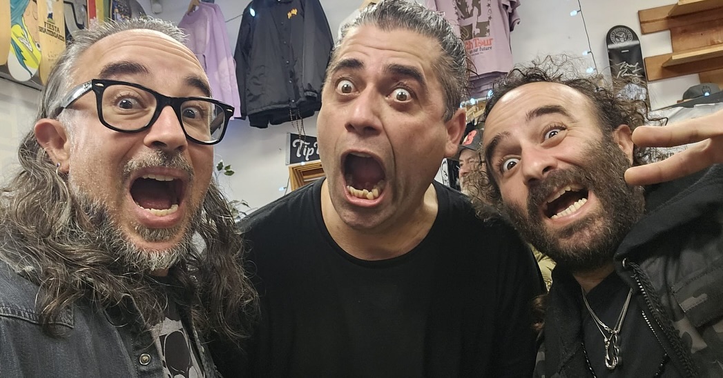 Great show at @programme Skate & Sound tonight! Great seeing the homies @deathbystereoband on the other side of the ocean in Orange County! Thanks for having us and cheers to more good times !
#thehajj #journey through #food #music and #travel