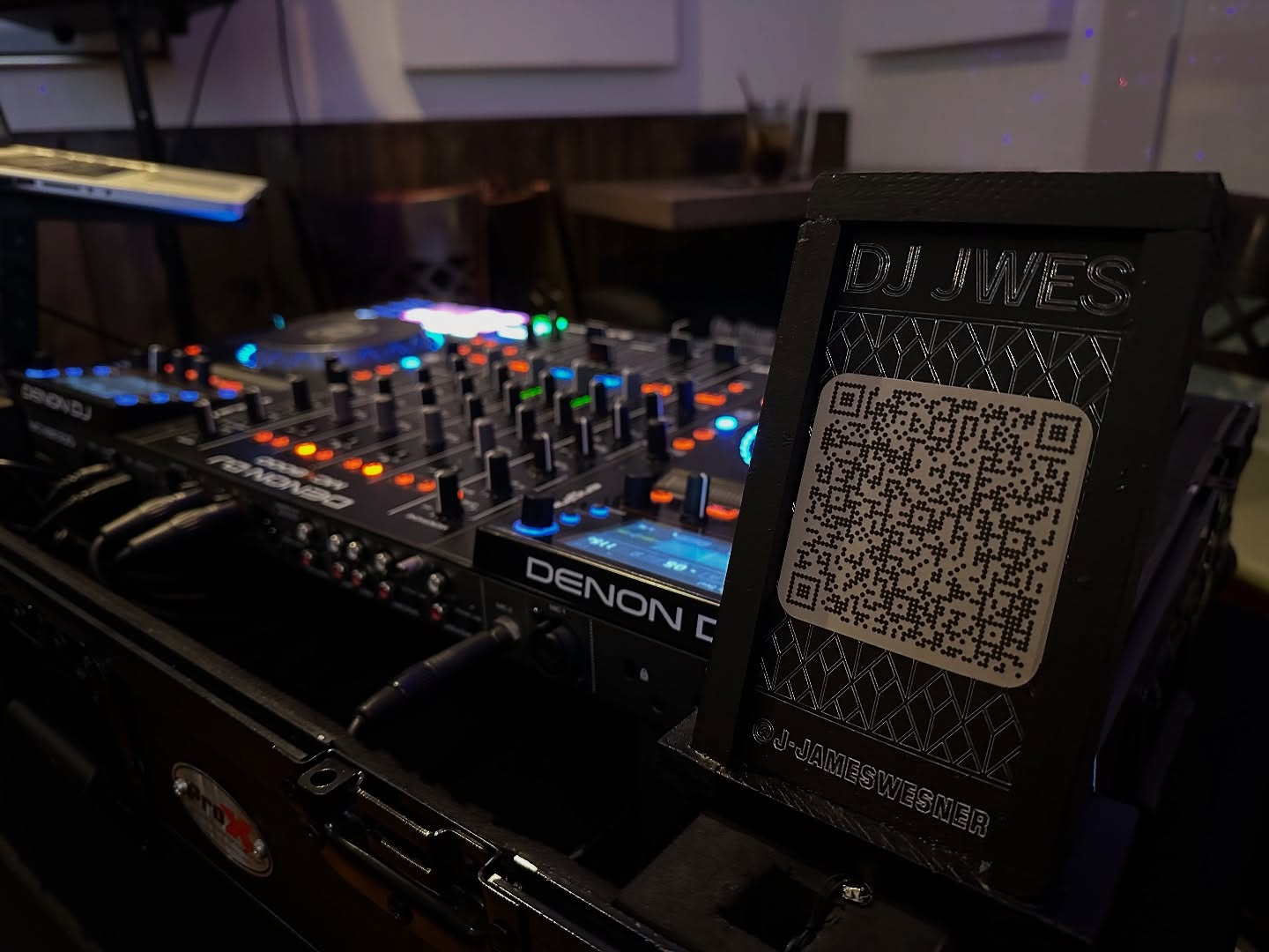 @metaltipcards looking good next to the @denonofficial decks. #djlife #djlifestyle #dj #djtools