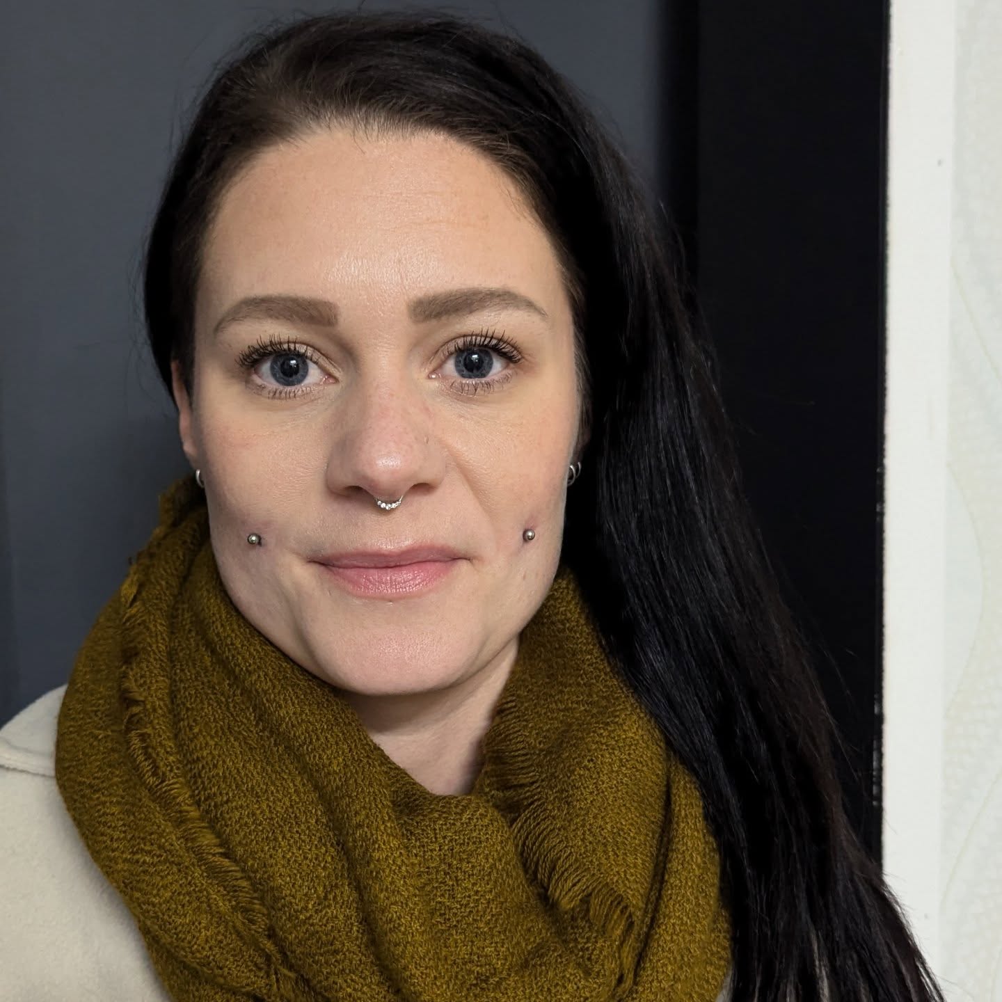 Hur snyggt!! #cheekpiercings #evilwomanbodypiercing #kindpiercing #piercersinceyear2000 by @ulrikaluckabauer #hÀssleholm